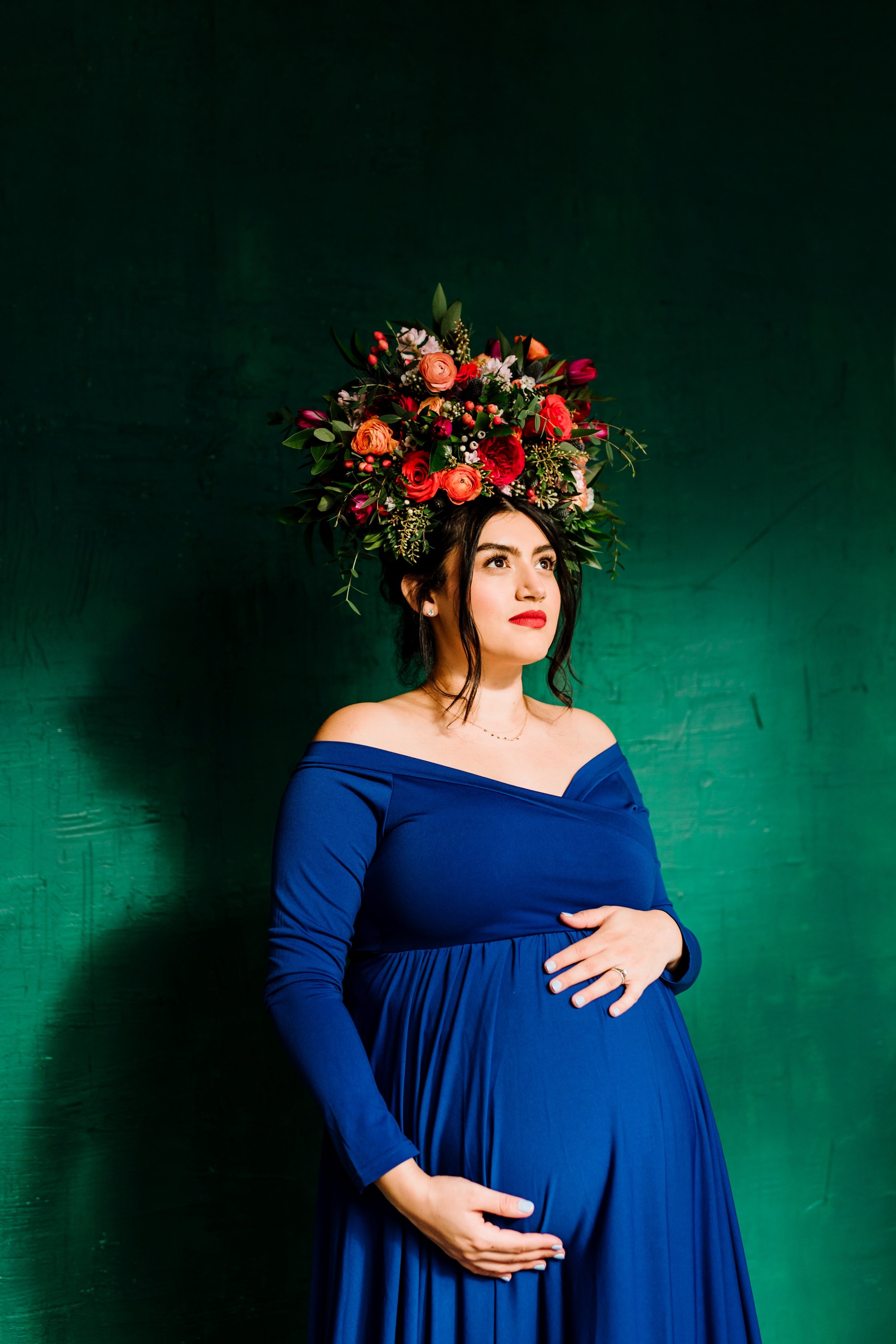 frida-kahlo-inspired-photoshoot- mexican-inspired-maternity-photos- 15.jpg