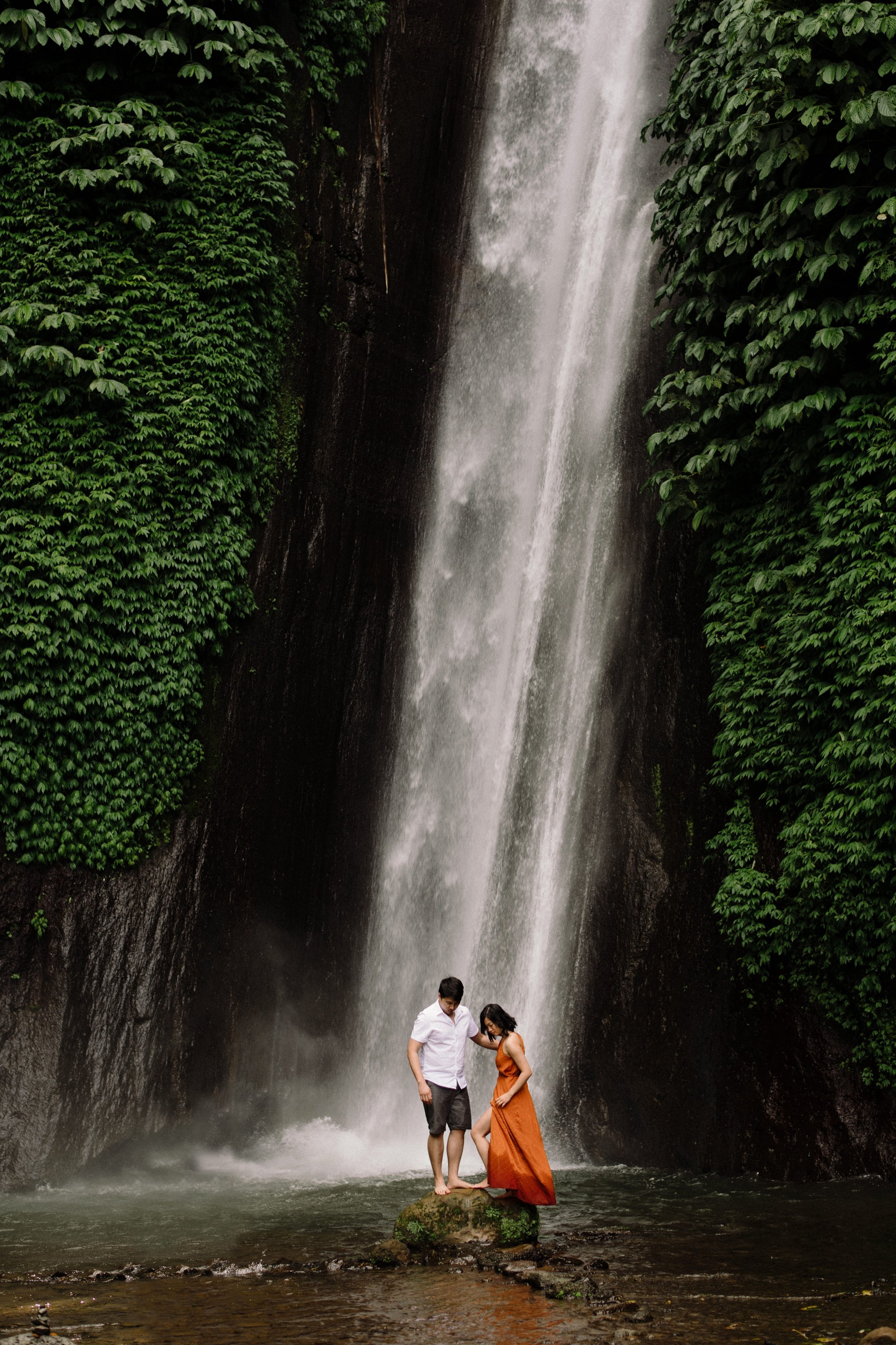 Ubud-Bali-waterfall-honeymoon-15.jpg