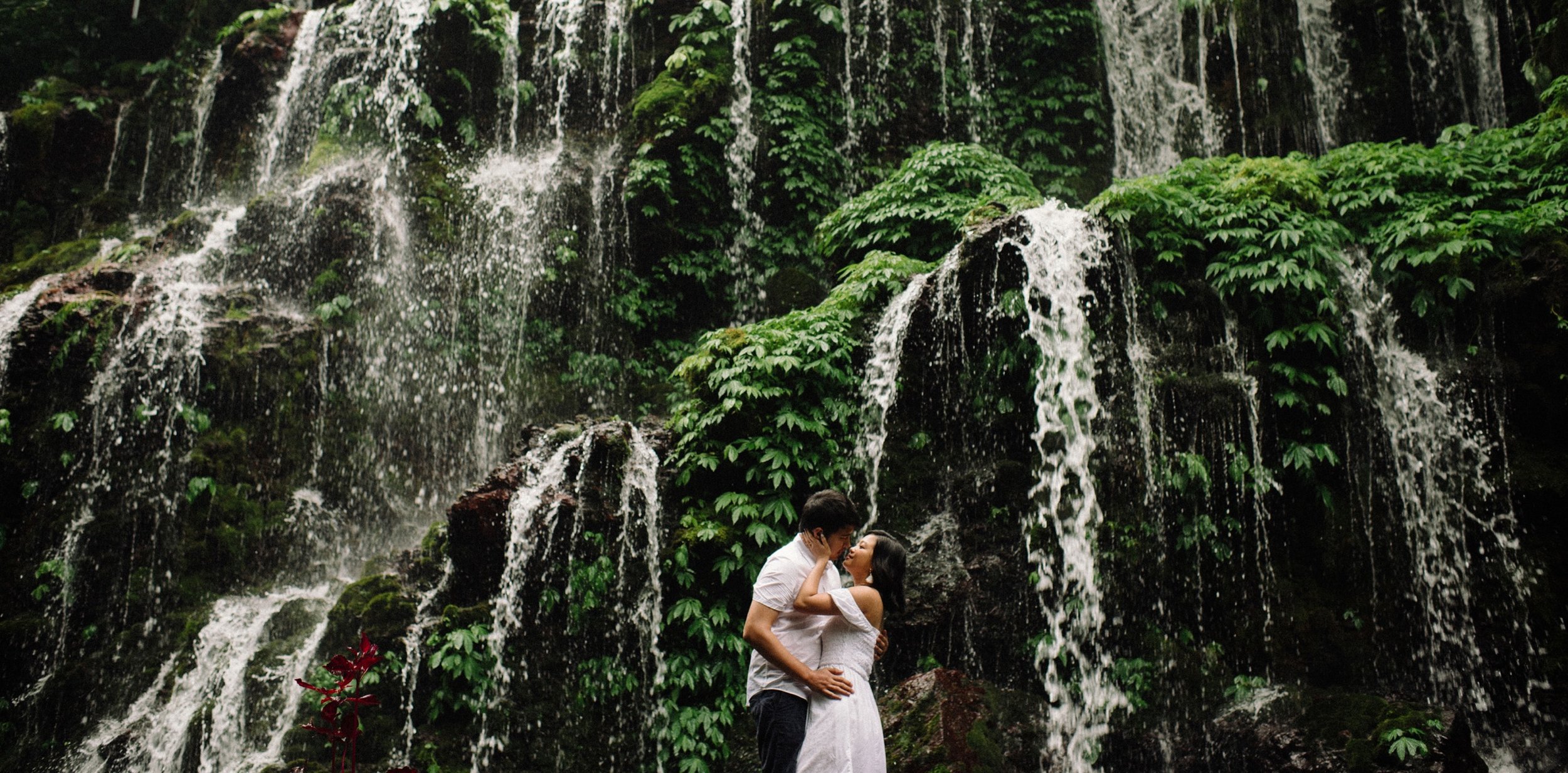 Ubud-Bali-waterfall-honeymoon-35.jpg