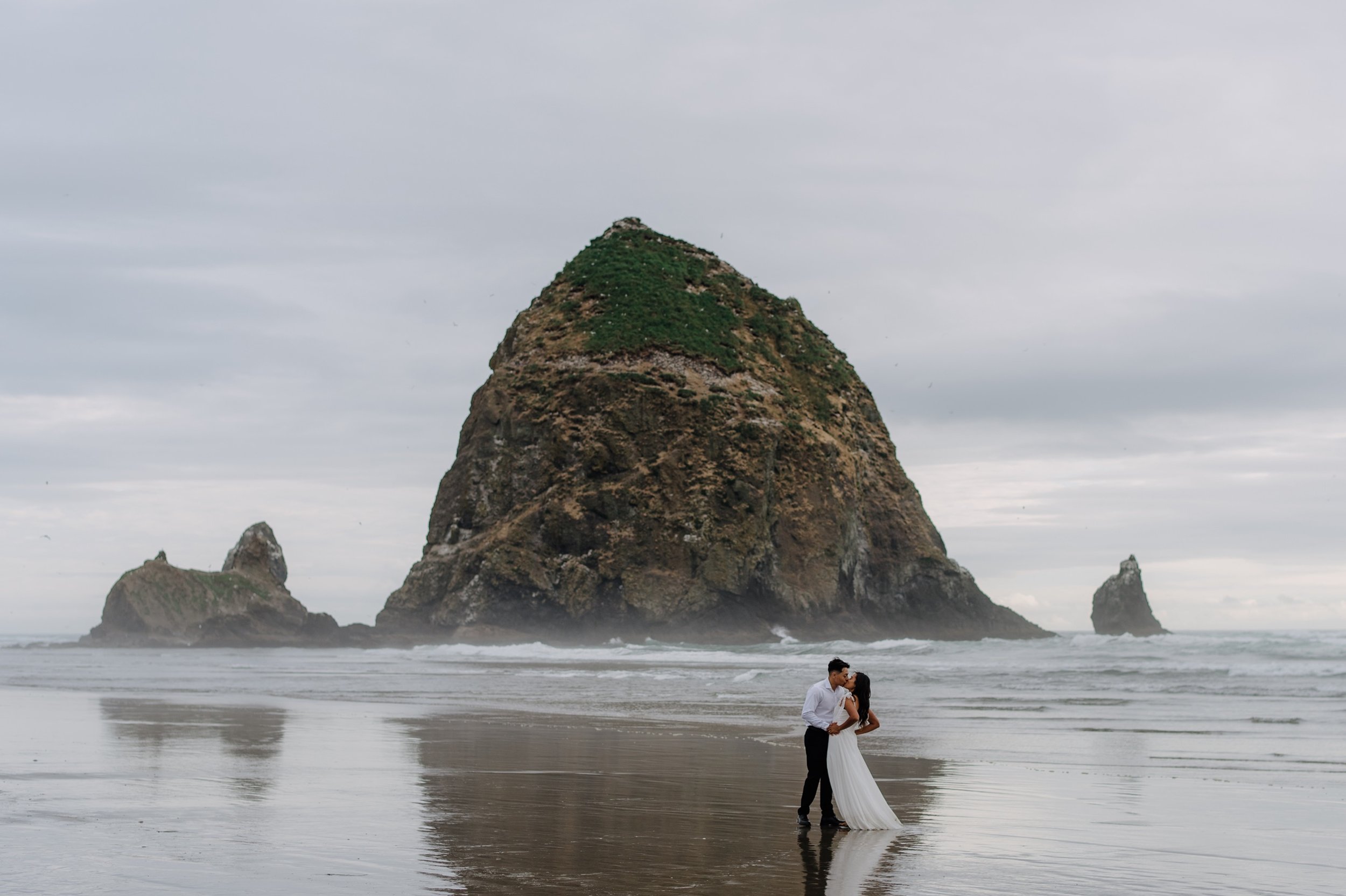 Summer-engagement-Oregon-Coast32.jpg