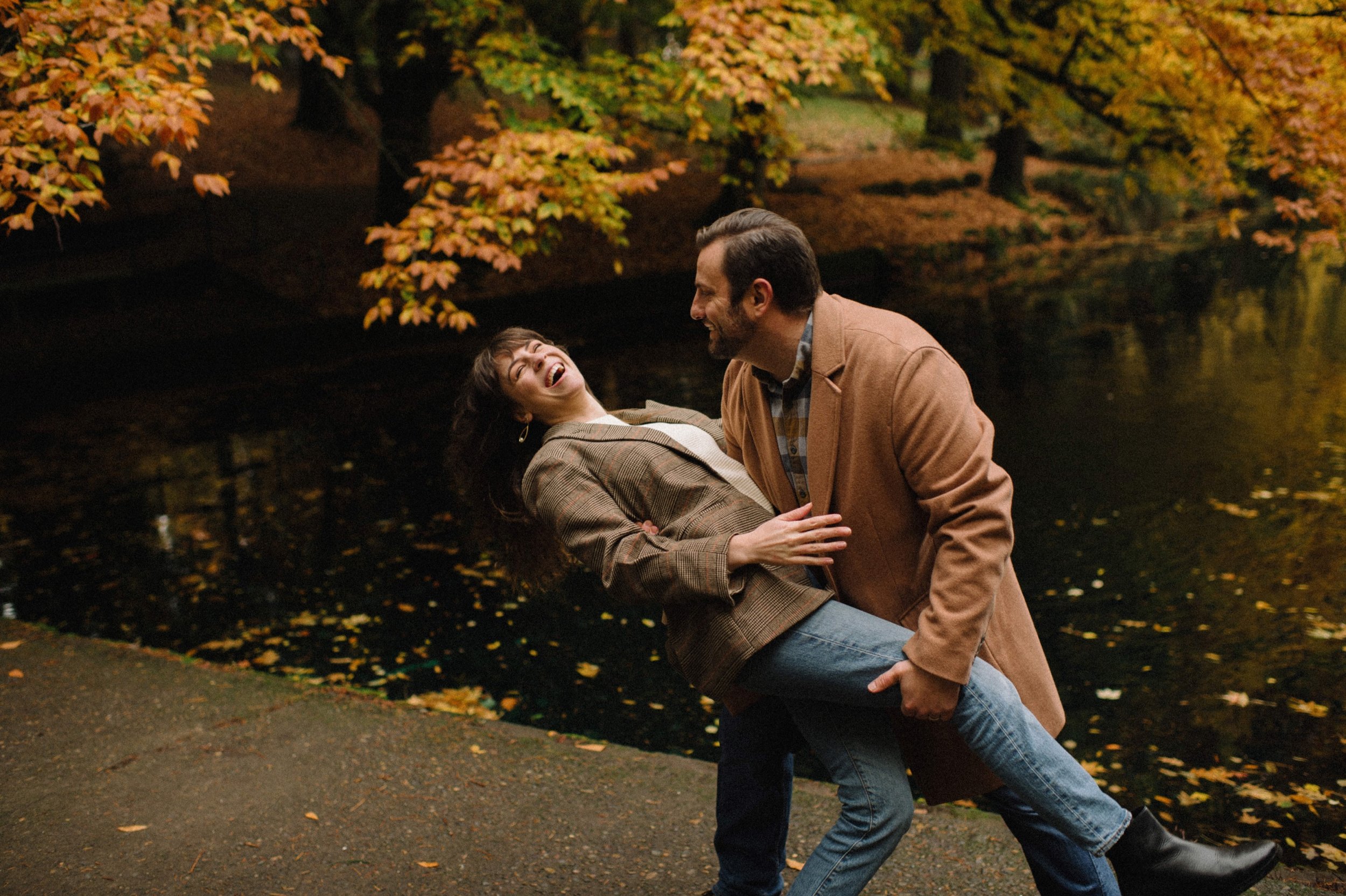 Fall-laurelhurst-engagement-portland-Oregon-Fall-20.jpg