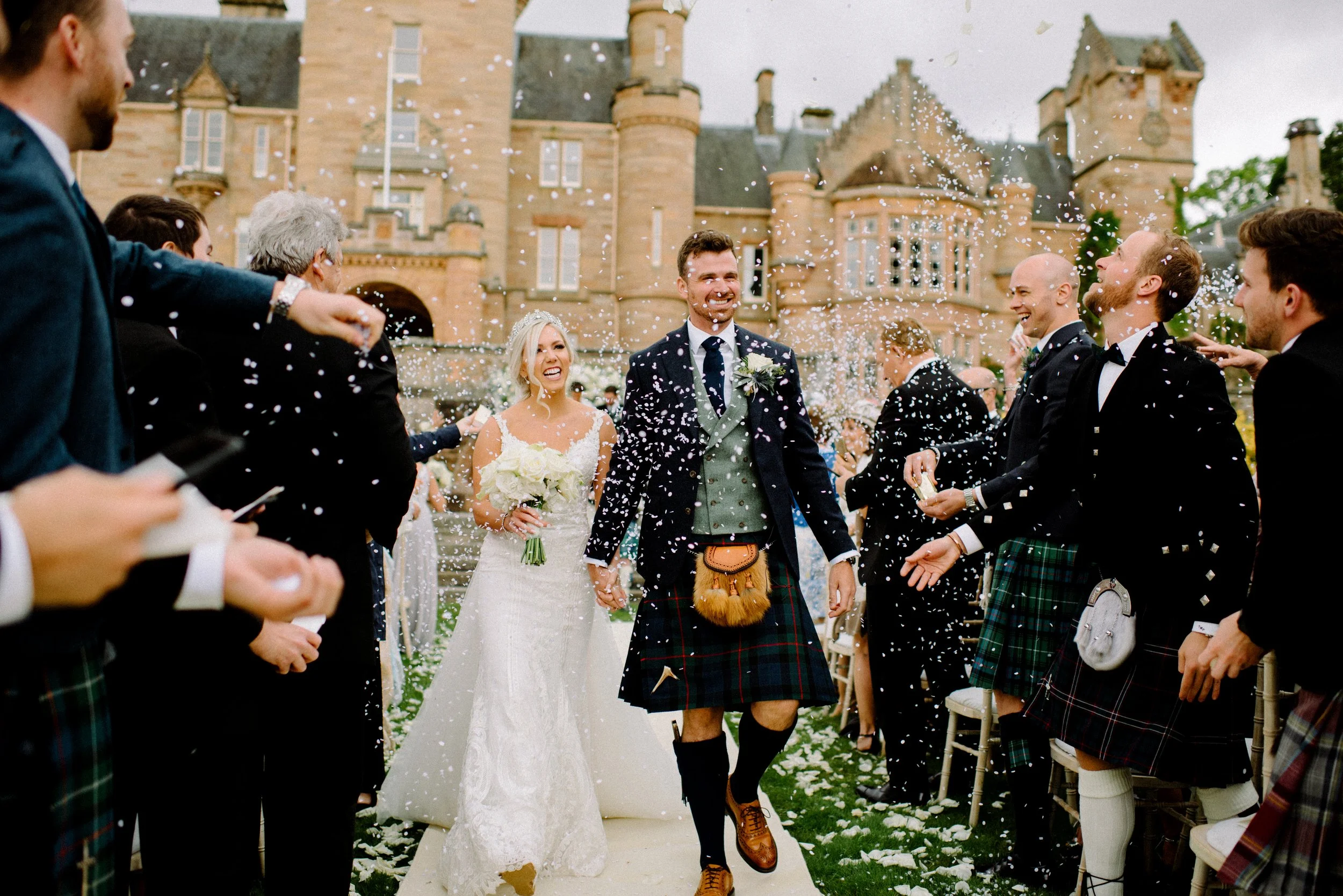 Whimsical Scottish wedding at Ardross Castle | Katrina + Cameron 