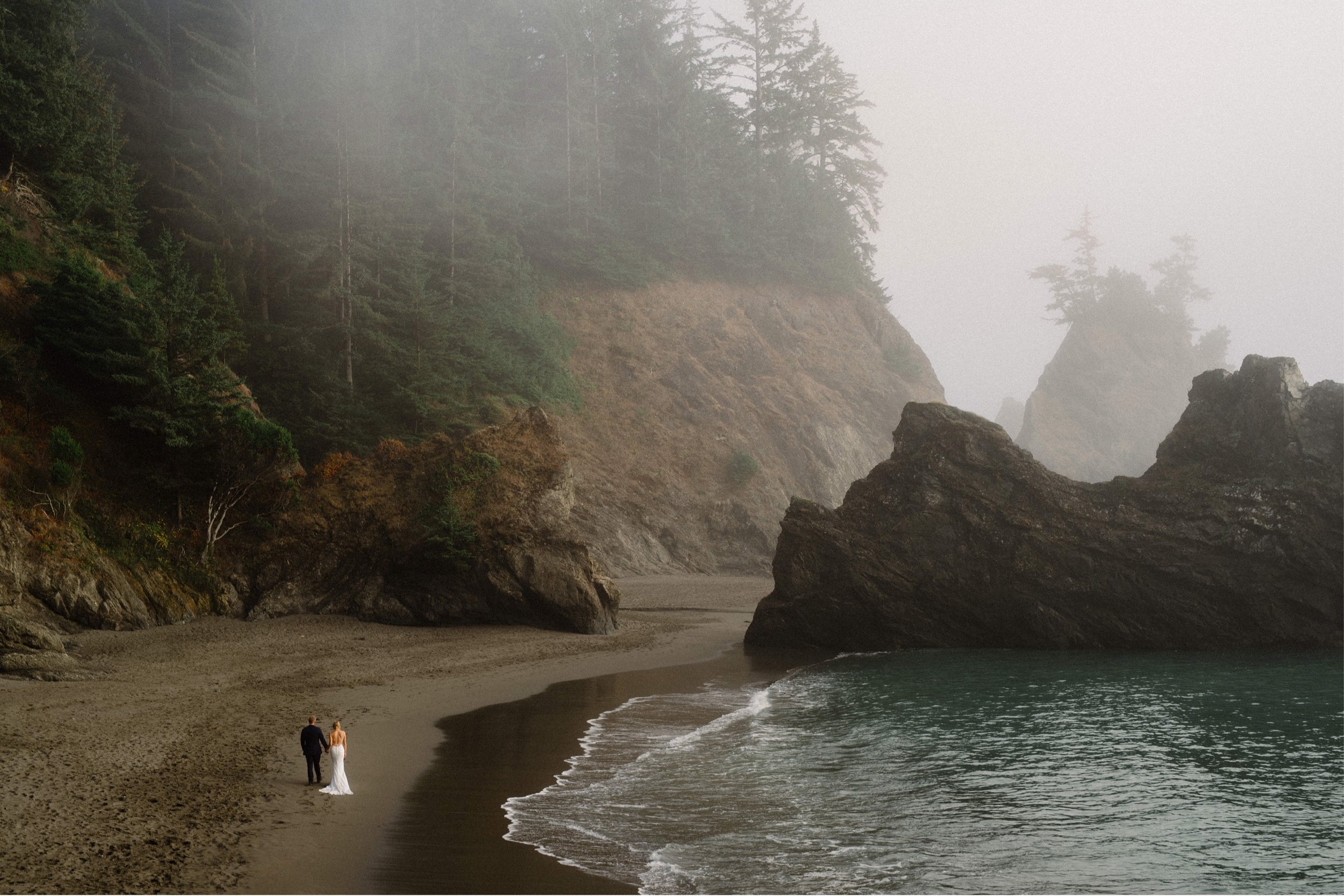 FOREST-ELOPEMENT-BROOKINGS-OREGON-068.jpg