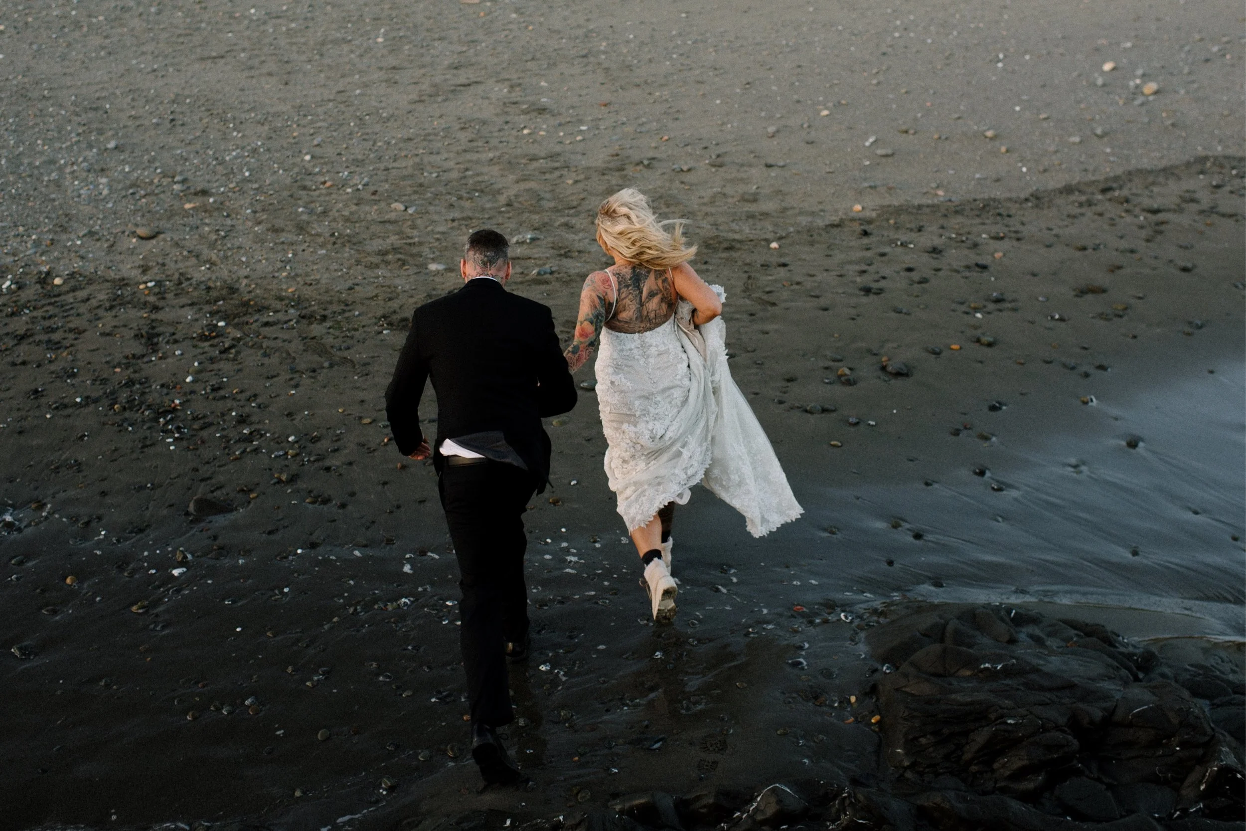 Tyler & Pam | Alternative Tattoo Bride & Groom | Brookings Oregon