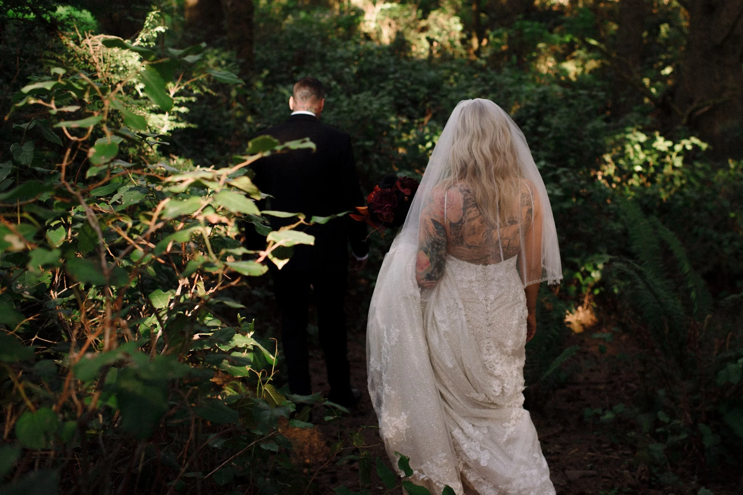 Alternative-Tattoo-Bride-Brookings-Oregon-Elopement-Secret-Beach-058.jpg