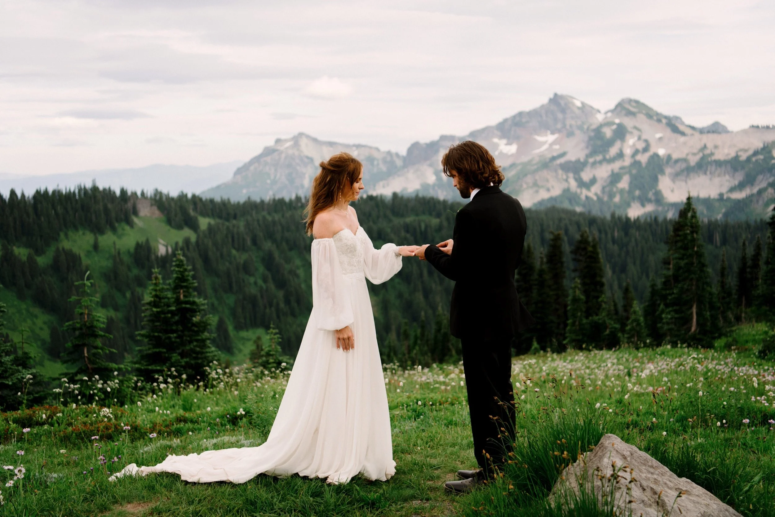61_NS-Mount-Rainier-National-Park-Elopement-Karina-Maks-Photo-395.jpg
