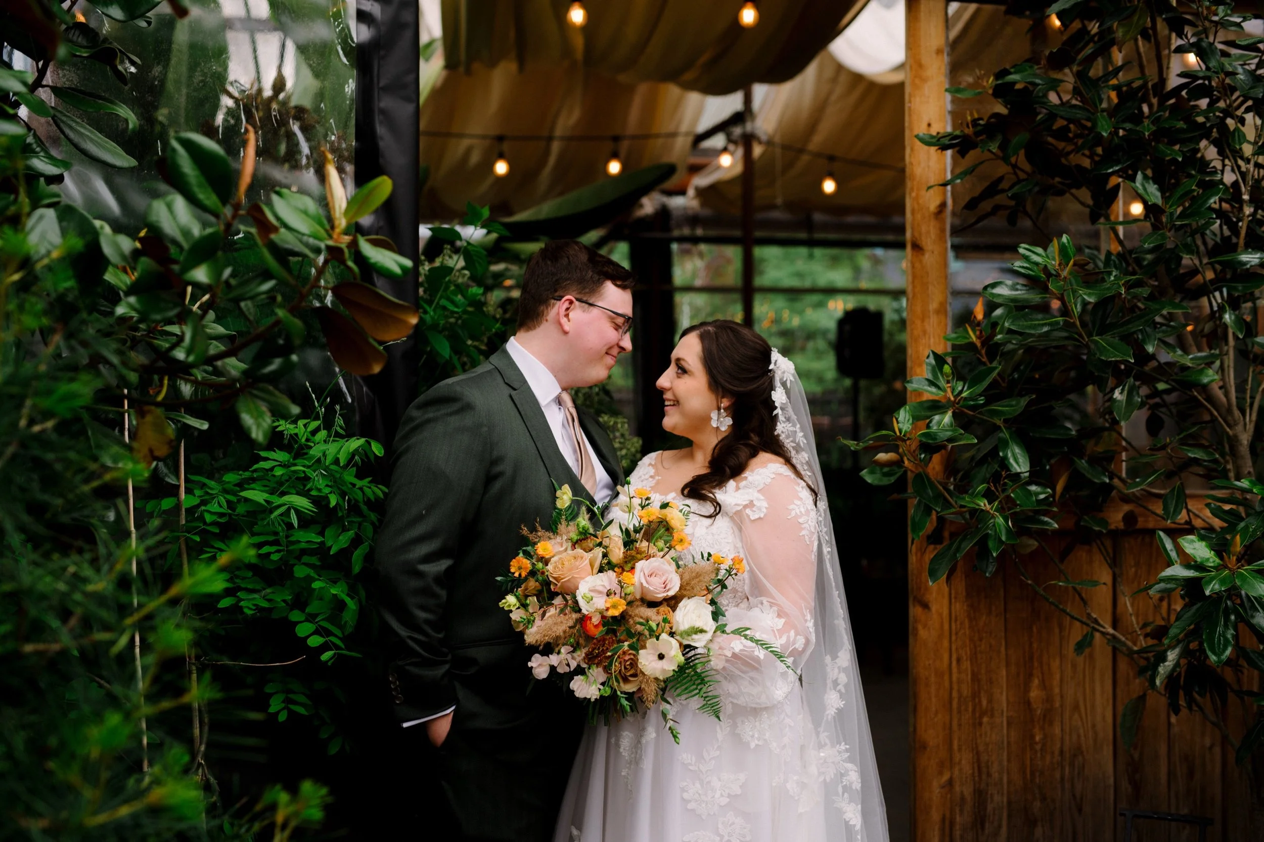 Block-House-pdx-GreenHouse-Wedding-Karina-Maks-Photography018.jpg
