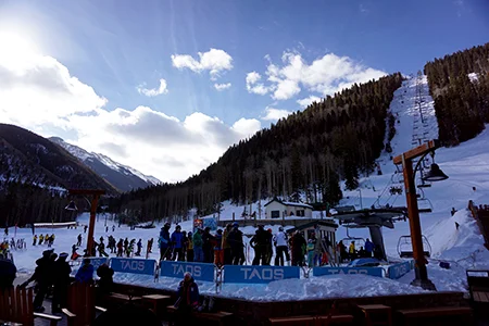 taos+elevated+locals