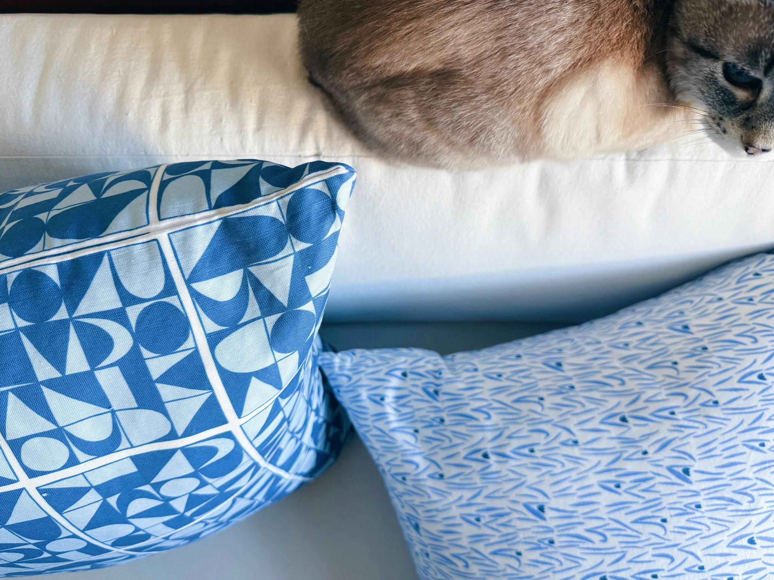 Linen and cotton throw pillow in geometric design