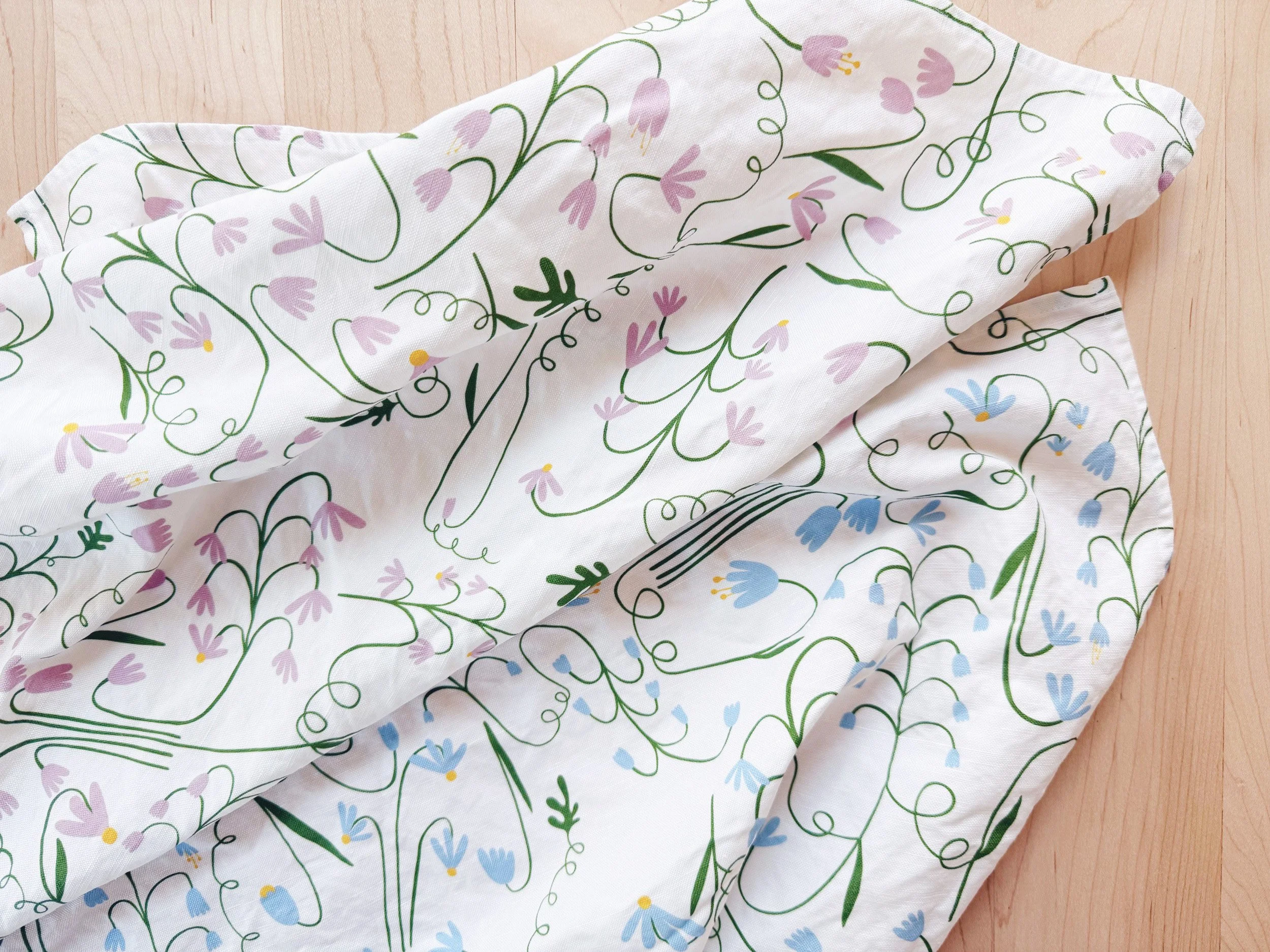 Linen and cotton hand towel in floral design