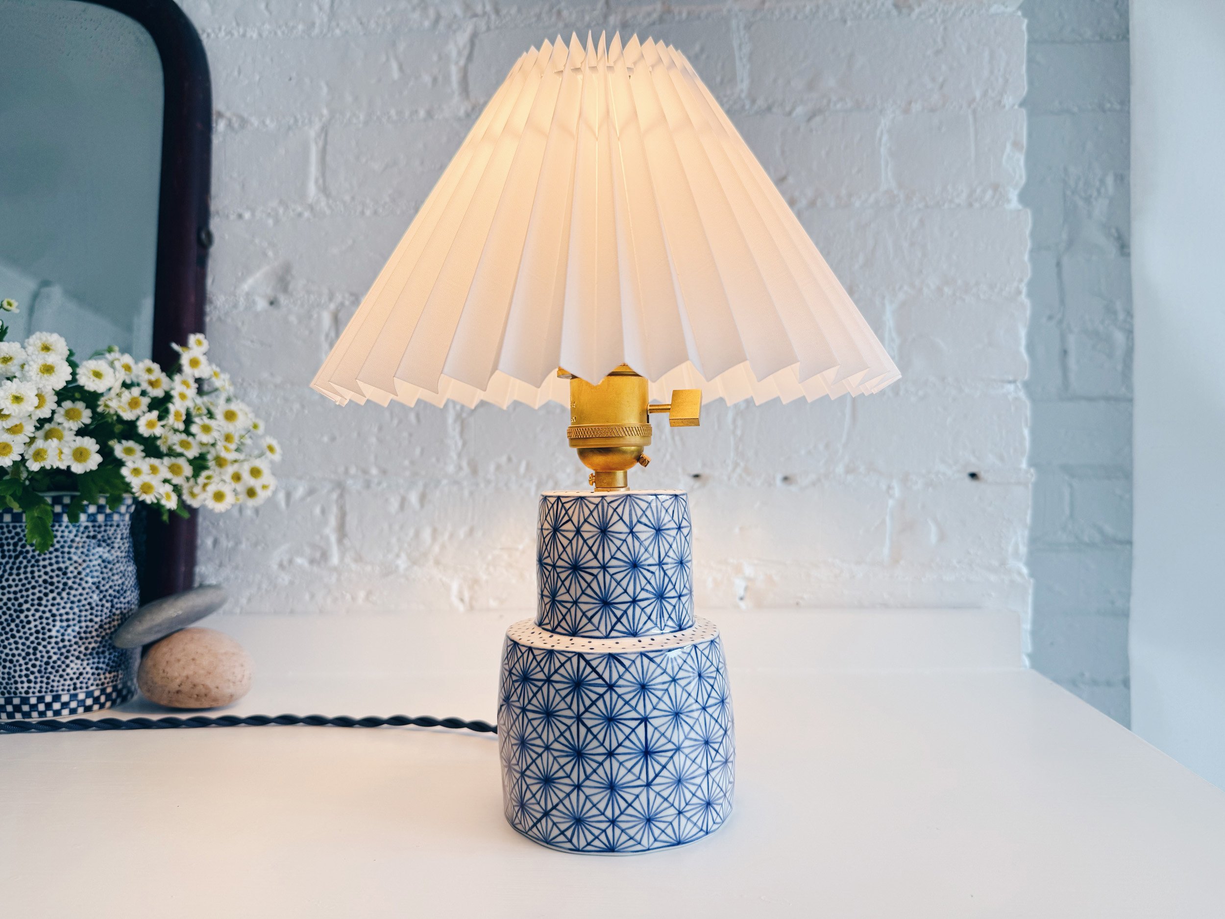 cmb_lamp_1_3.jpg