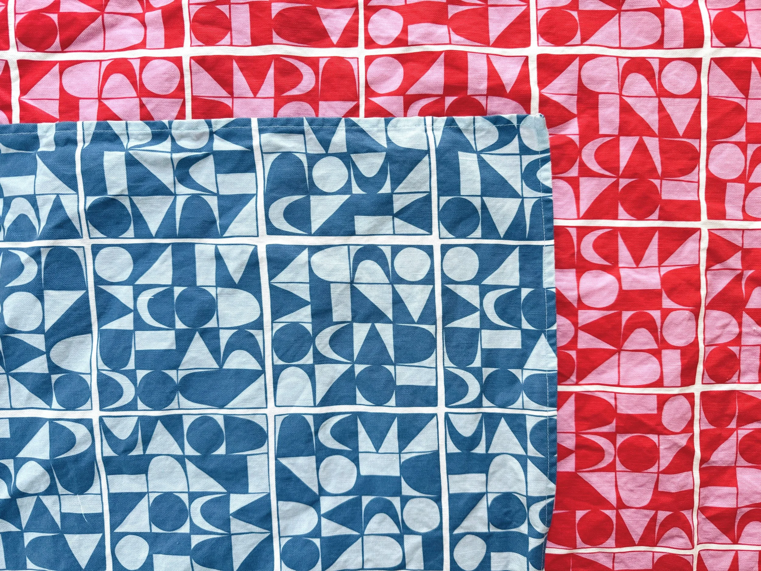 Linen and cotton hand towel in geometric design