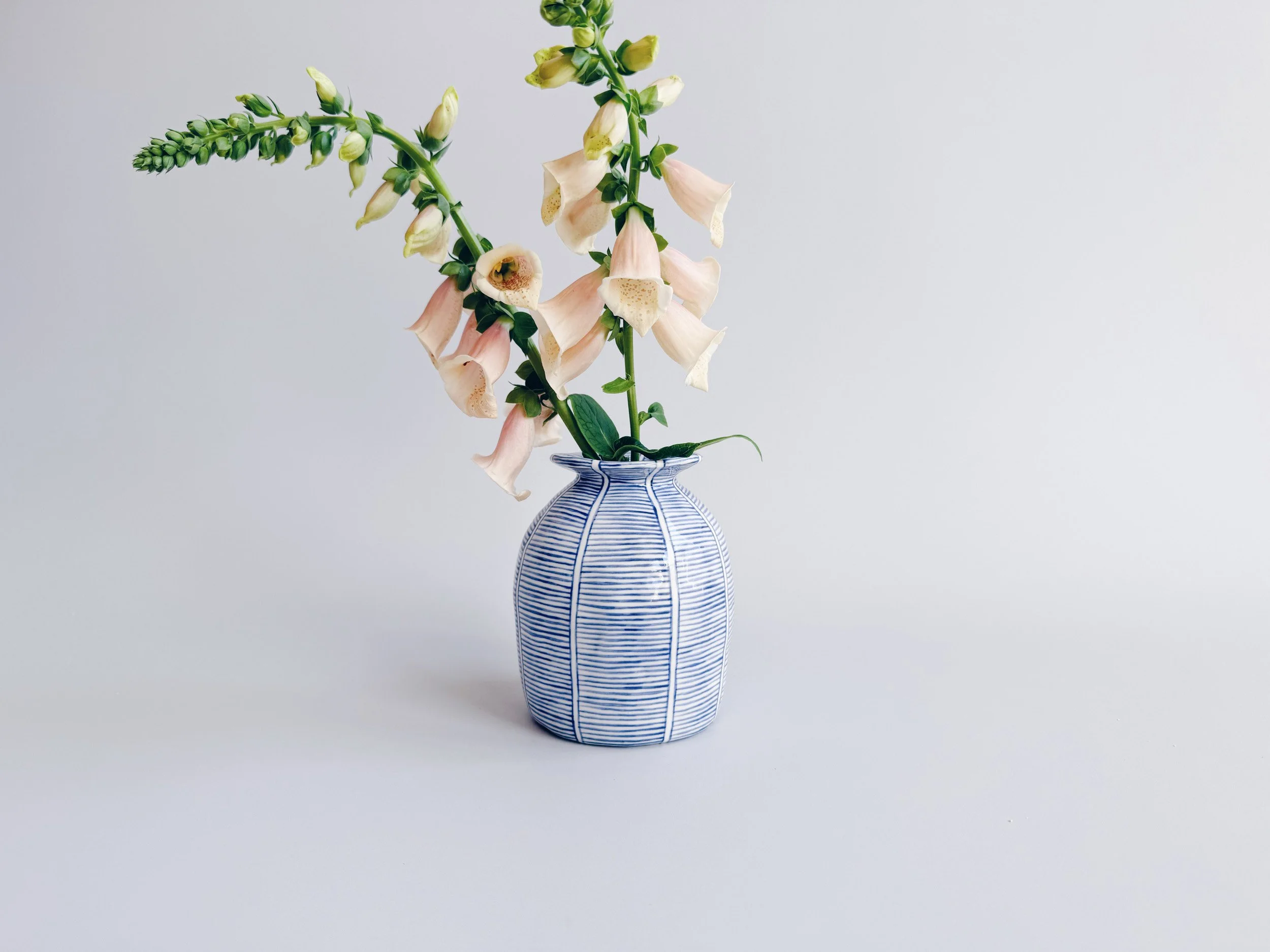 cmb_vase_8_2.jpg