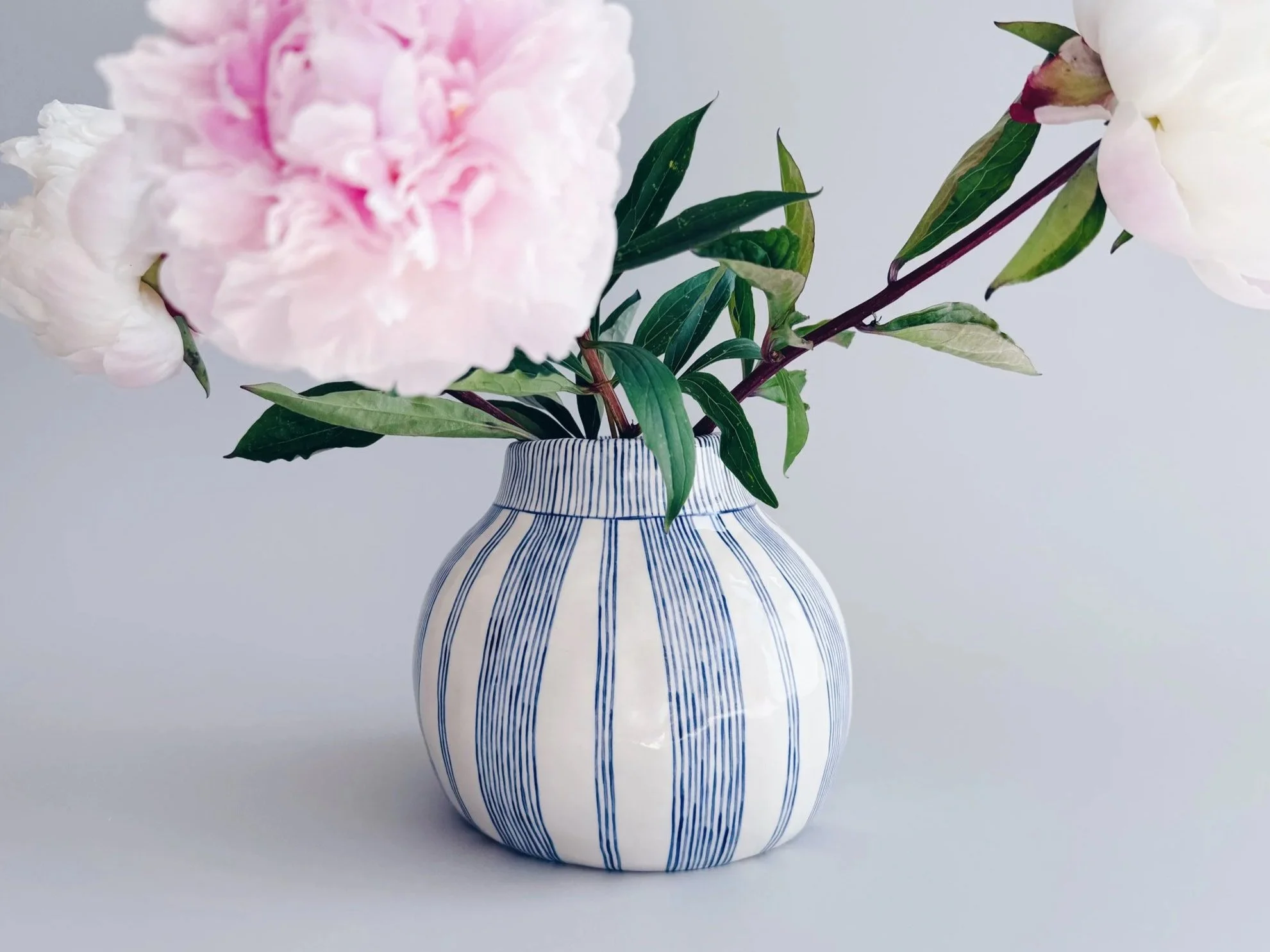 cmb_vase_2_3.jpg