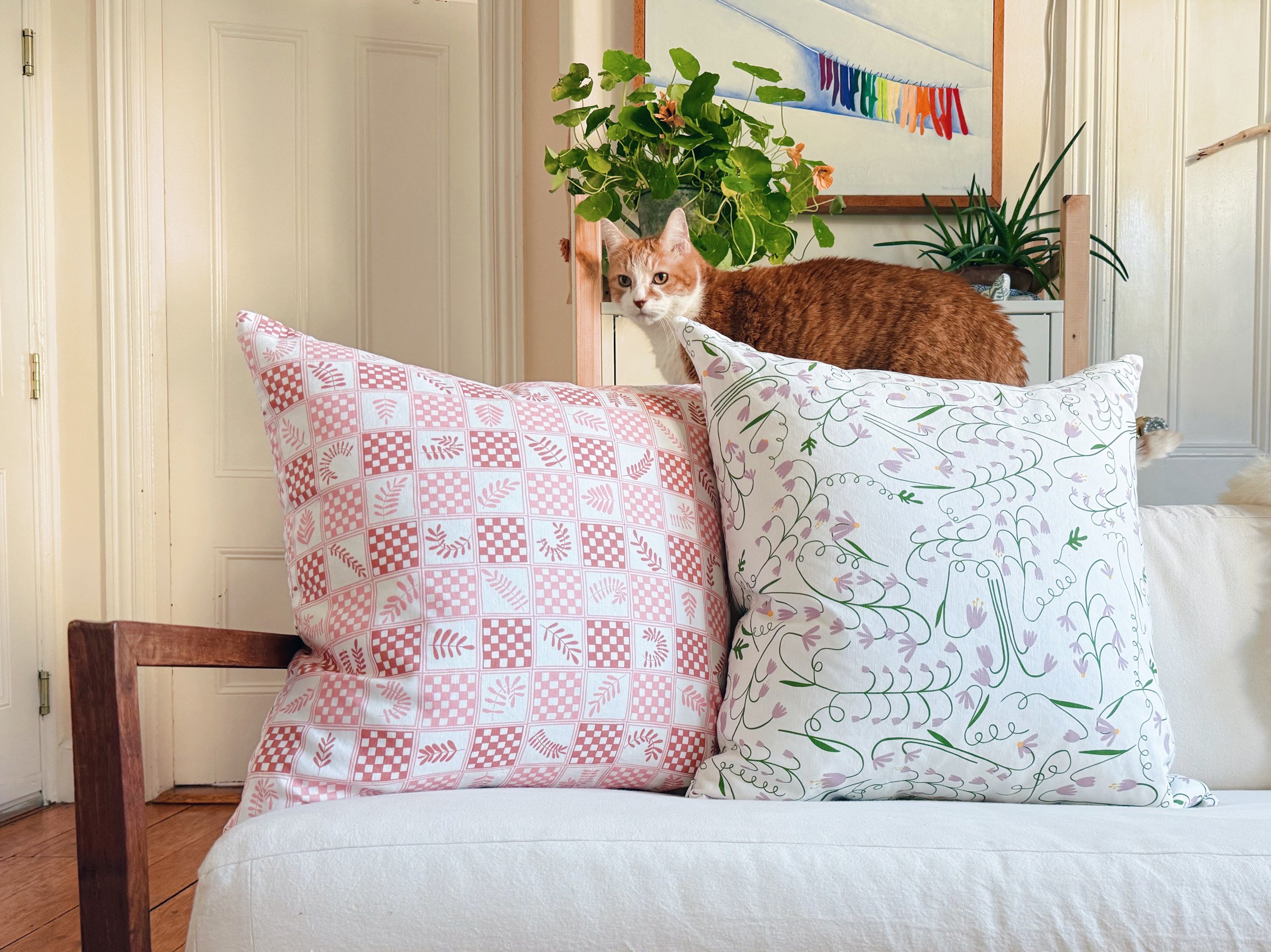 Linen and cotton throw pillow checkered plant design
