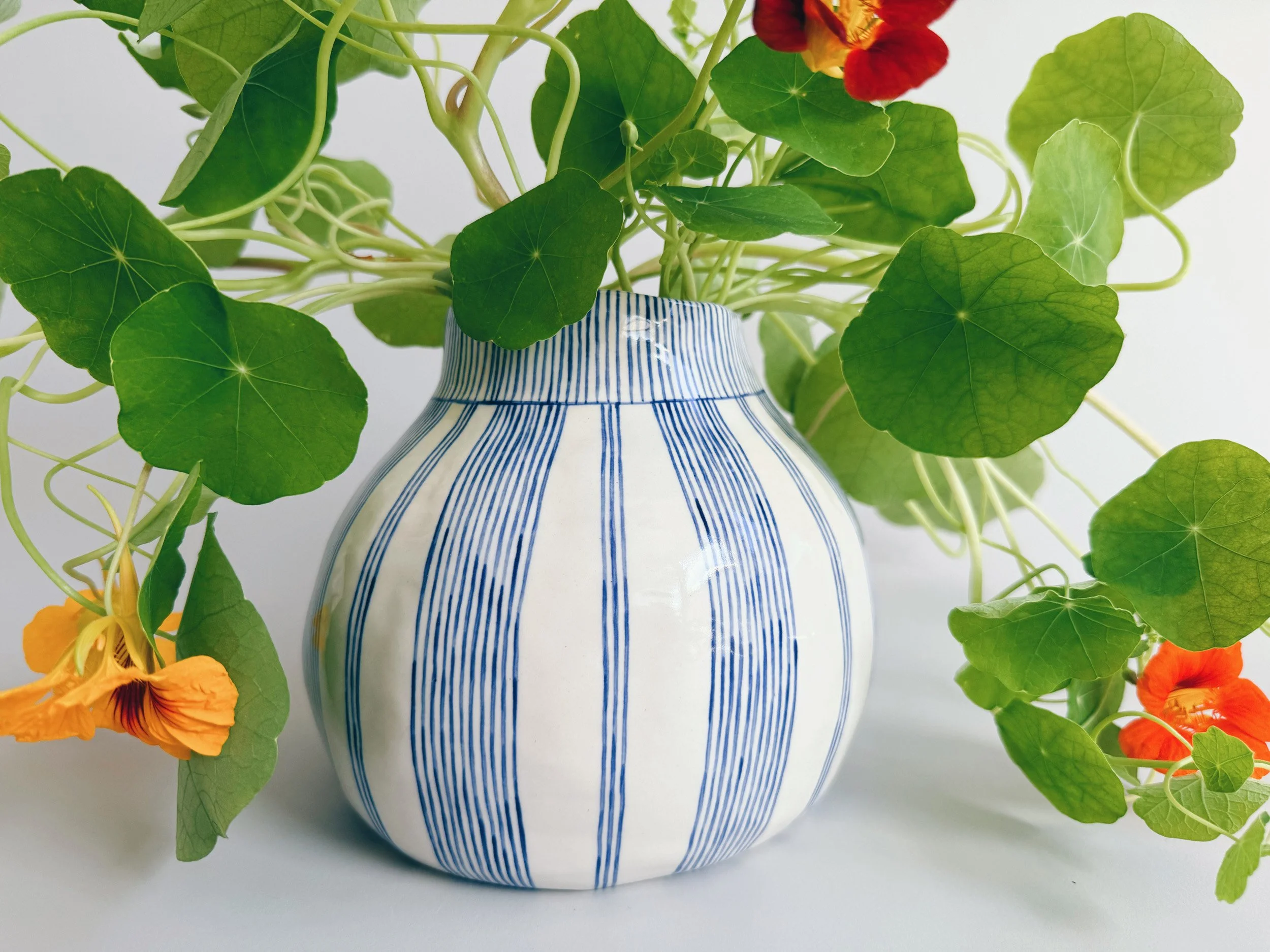 cmb_vase_1_3.jpg