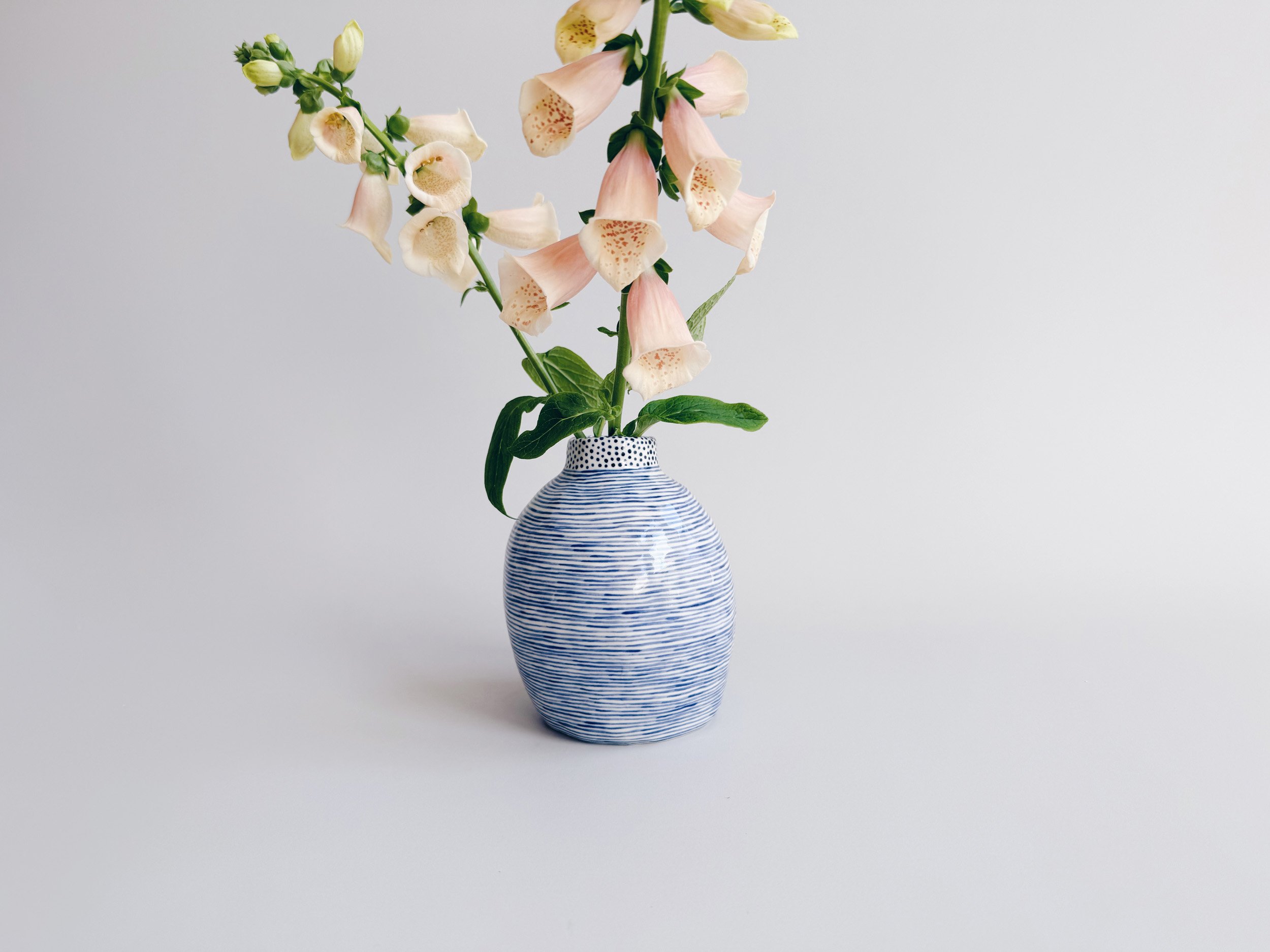 cmb_vase_4_5.jpg