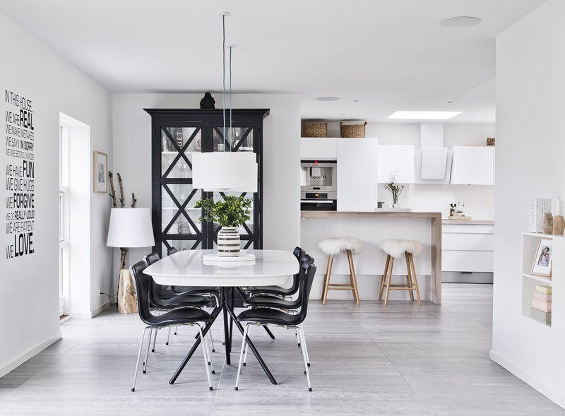 Danish House Tour - Minimalism in Greve5.jpg