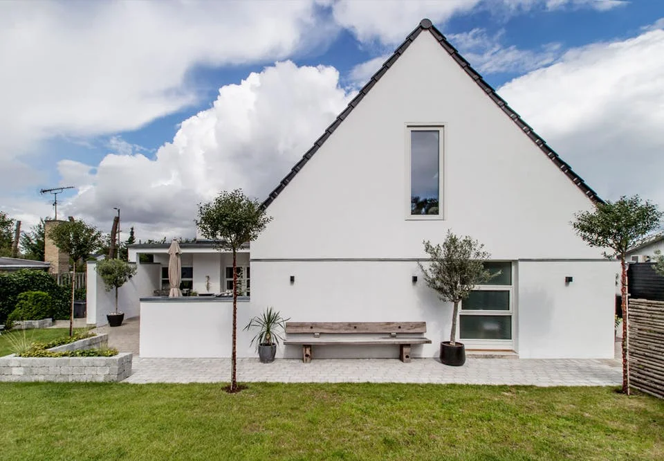 Danish House Tour - Minimalism in Greve14.jpg