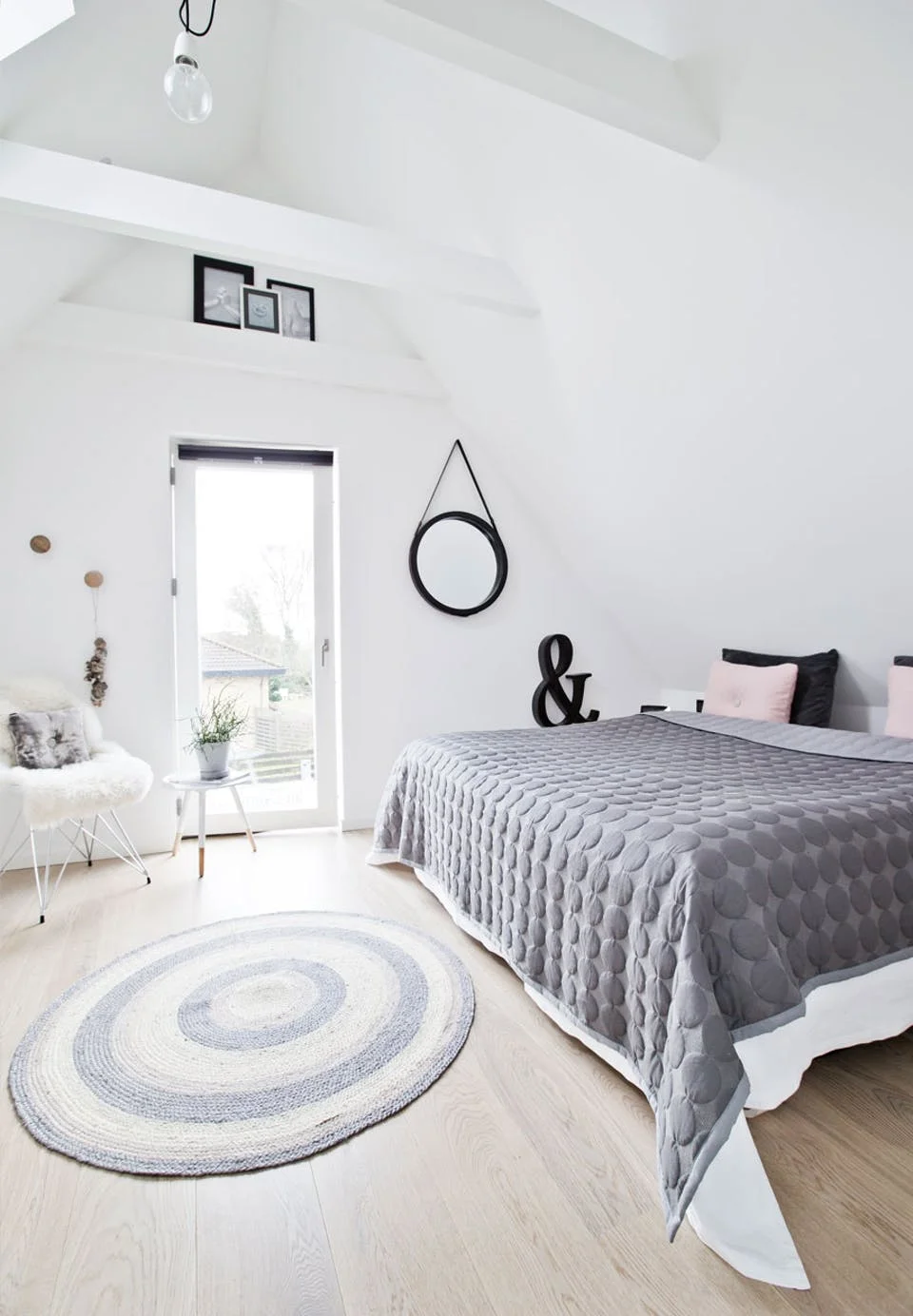 Danish House Tour - Minimalism in Greve17.jpg