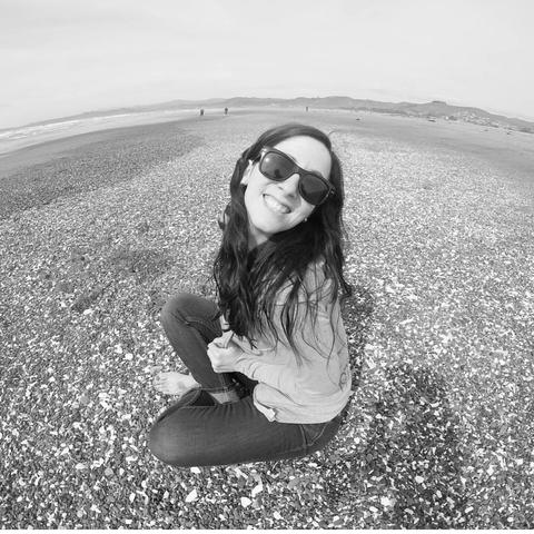 Erin Witters - Profile Pic.jpg