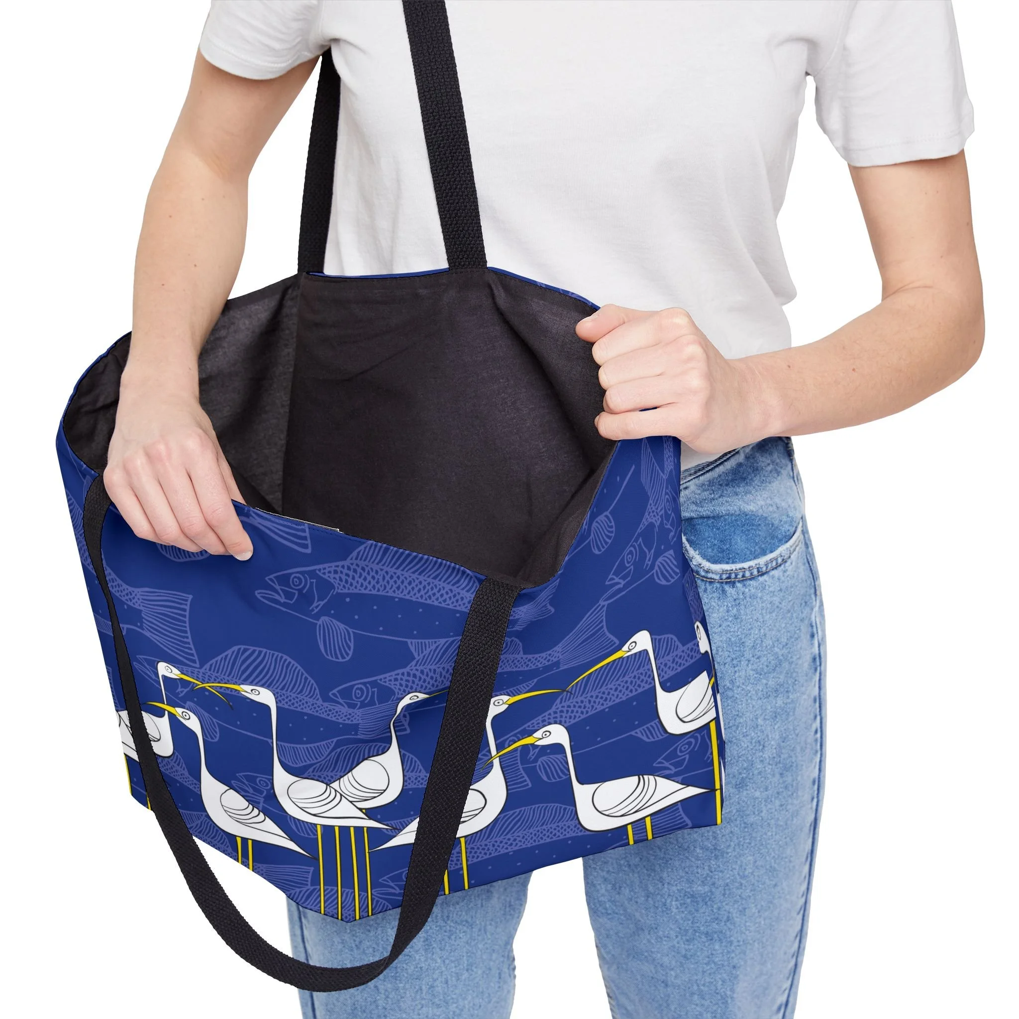 Ibis and Fish - Elisabeth Maurland - Weekender Tote Context 3.png