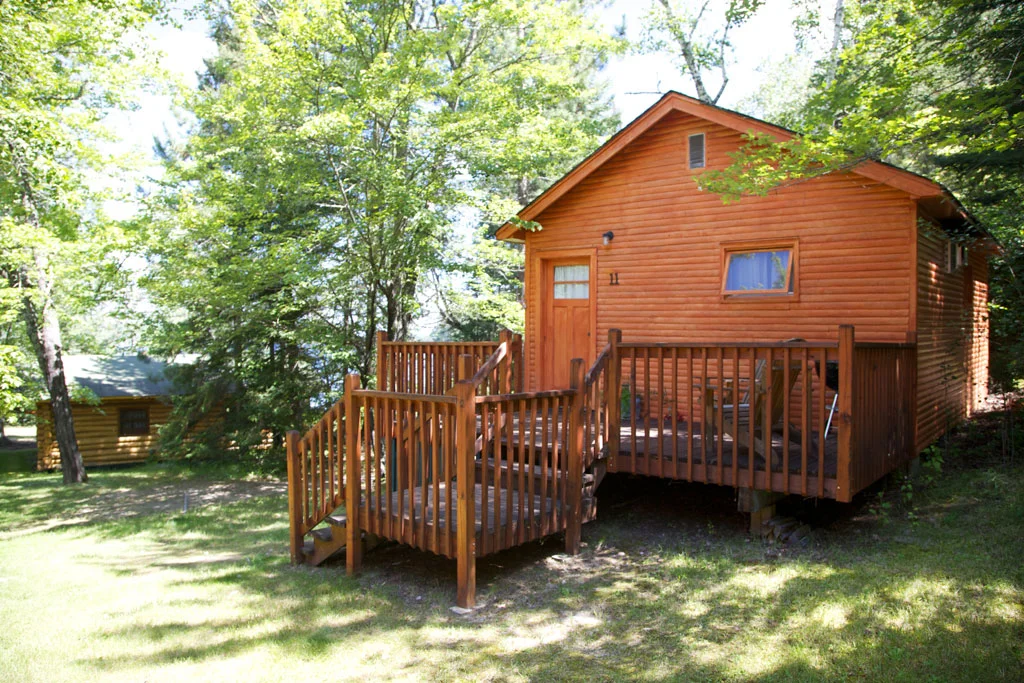 Cabin11_ext.jpg