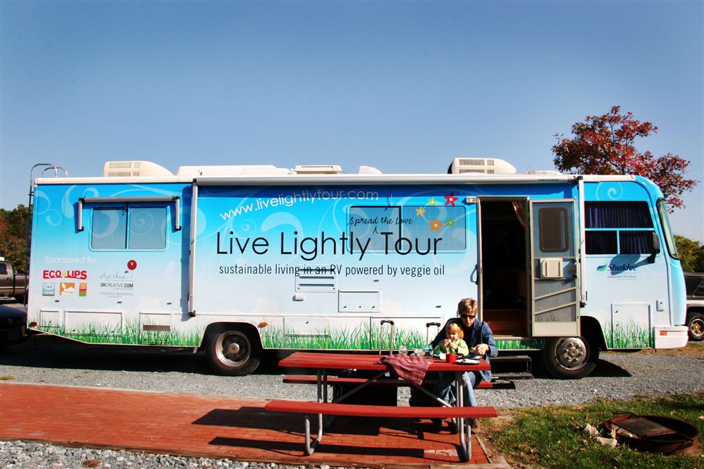 livelightlytourbus.jpg