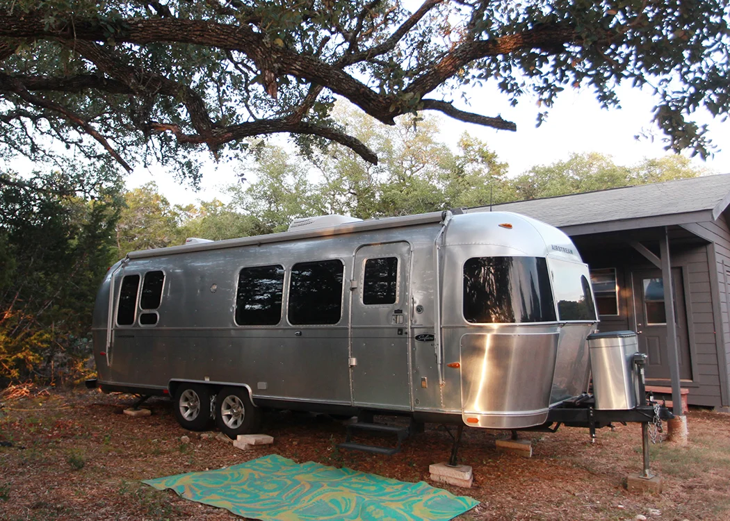 Airstream 1.jpg