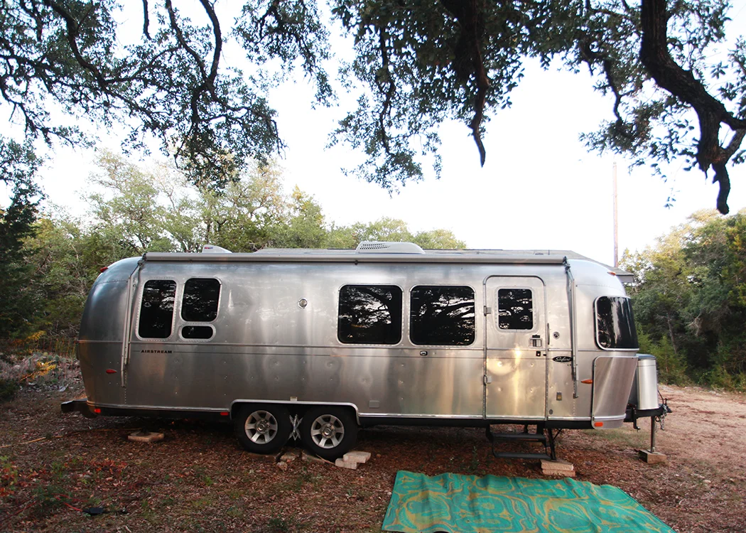 Airstream 5.jpg
