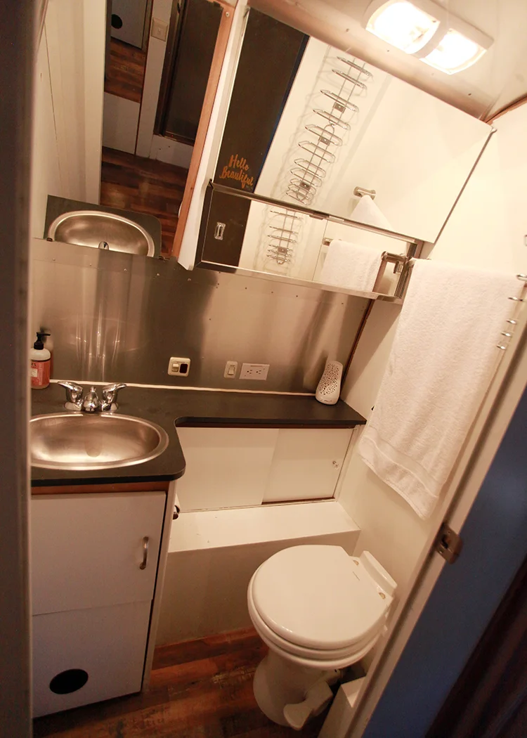 Airstream 7.jpg