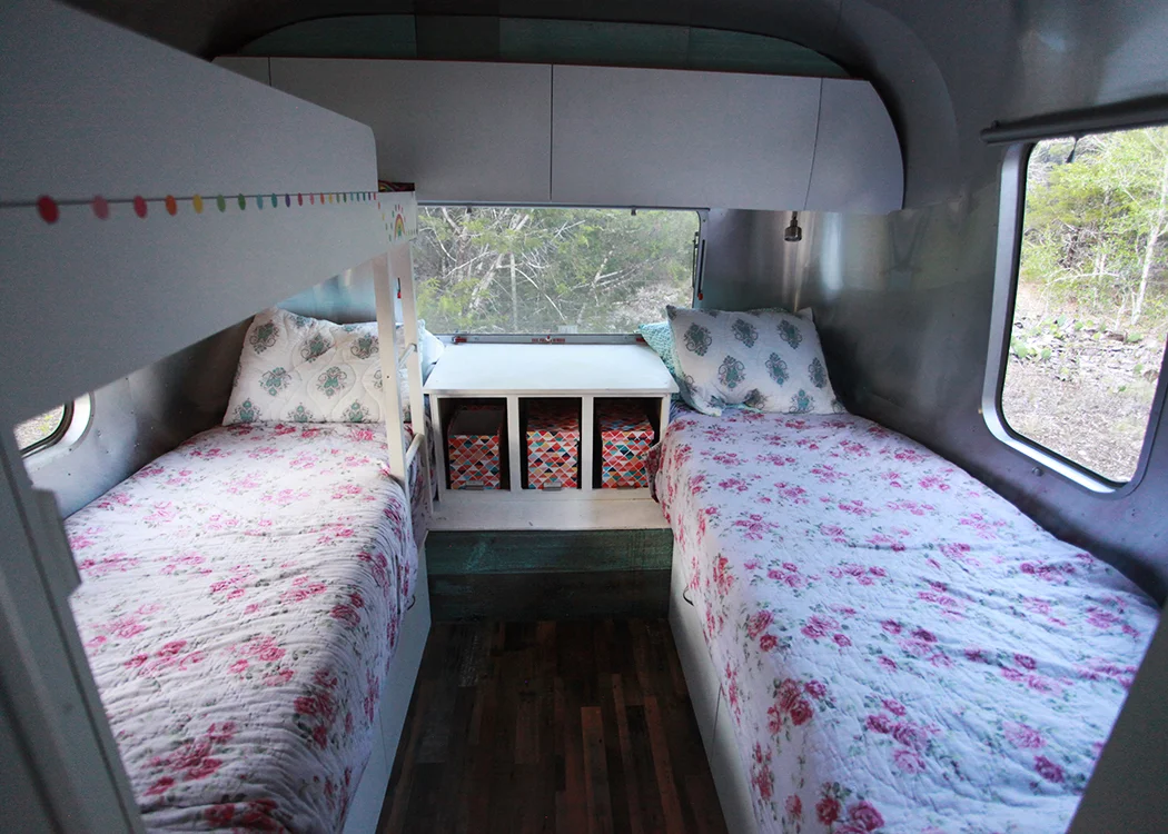 Airstream 13.jpg