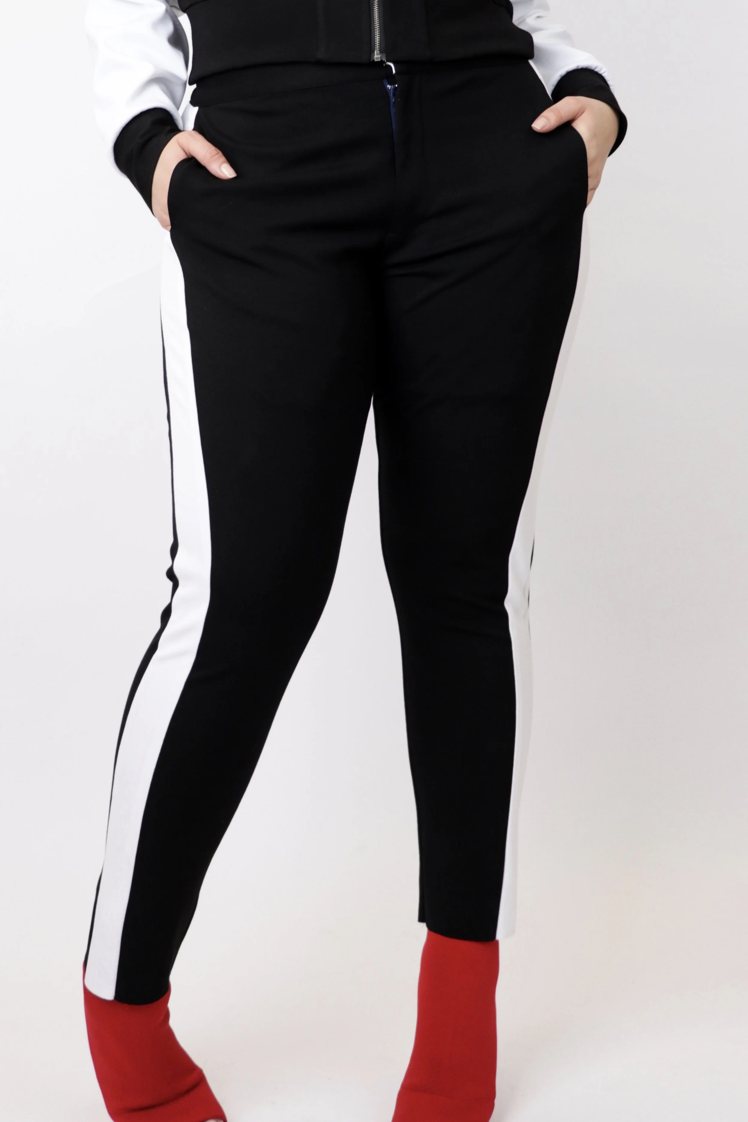 Assisi Color-blocked Pant