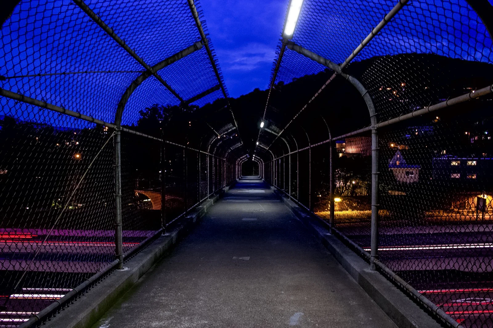 Freeway Overpass, US-101 North