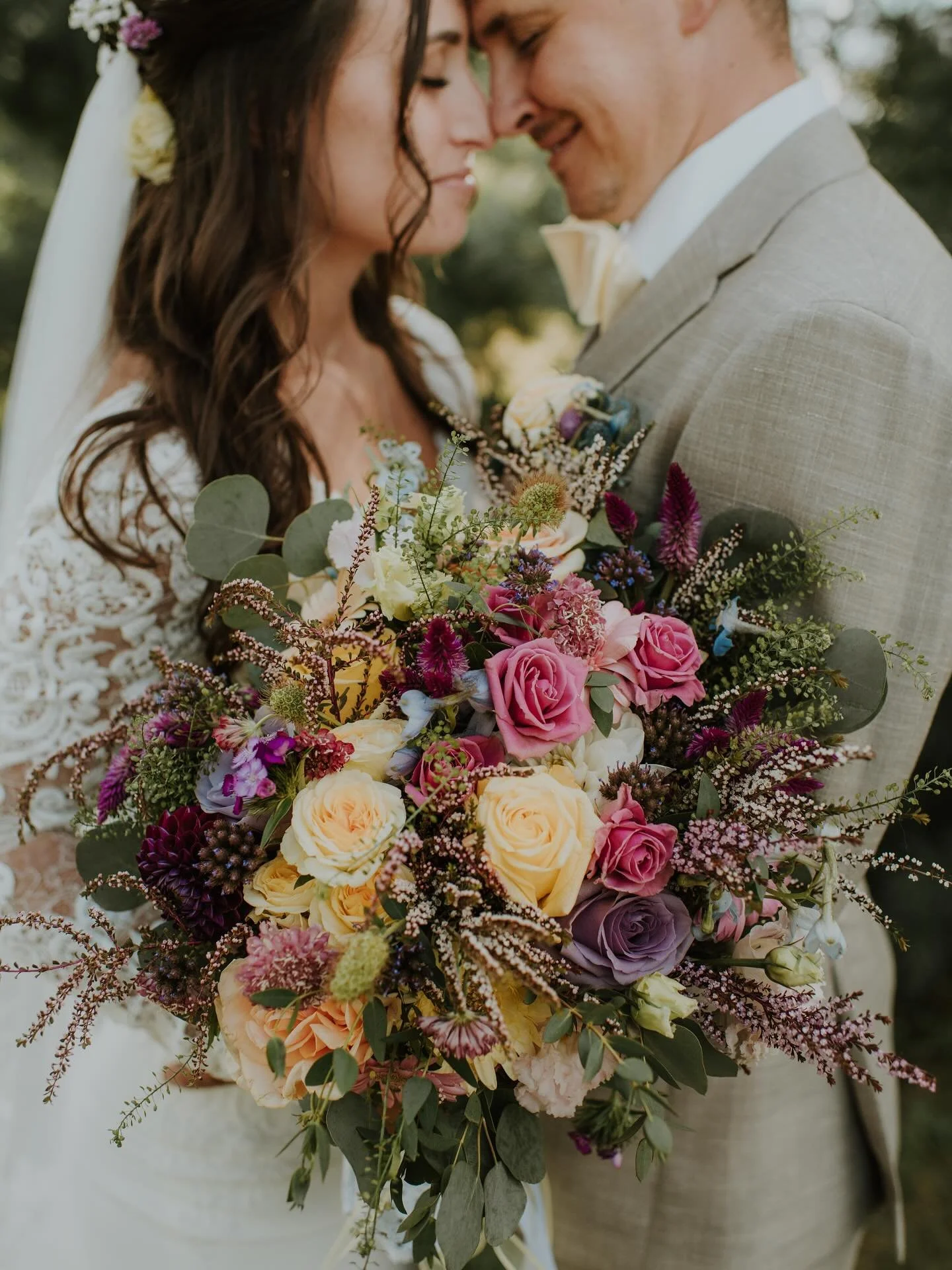 Oh my, my my. Imagine the best love song you&rsquo;ve ever heard, wrapped in nostalgia + flowers and you&rsquo;ll have small glimpse into Olivia and Jake&rsquo;s perfect day. ✨