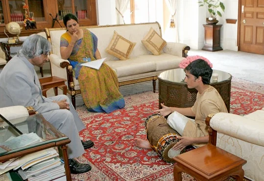 With the President of India, Dr. Abdul Kalam, during a private performance and meeting at the presidential estate in New Delhi.