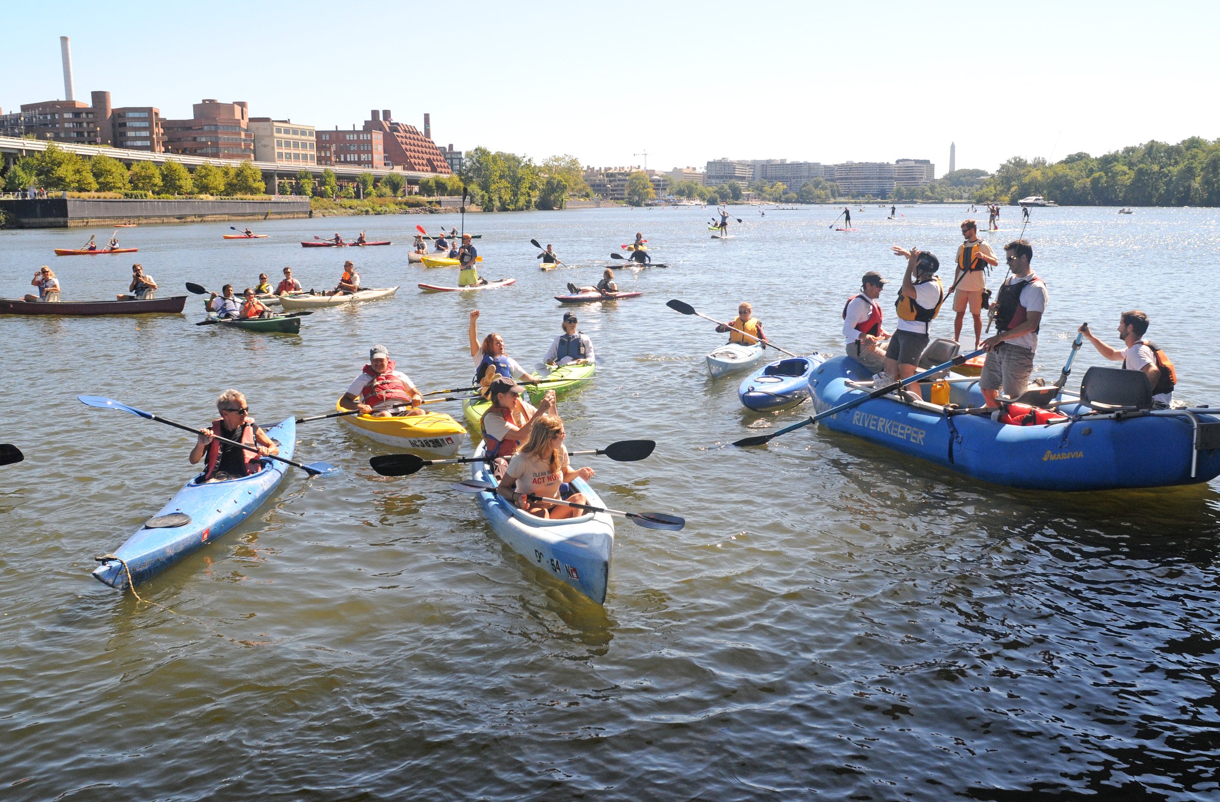 On the Potomac -- Happy Paddlers.jpg