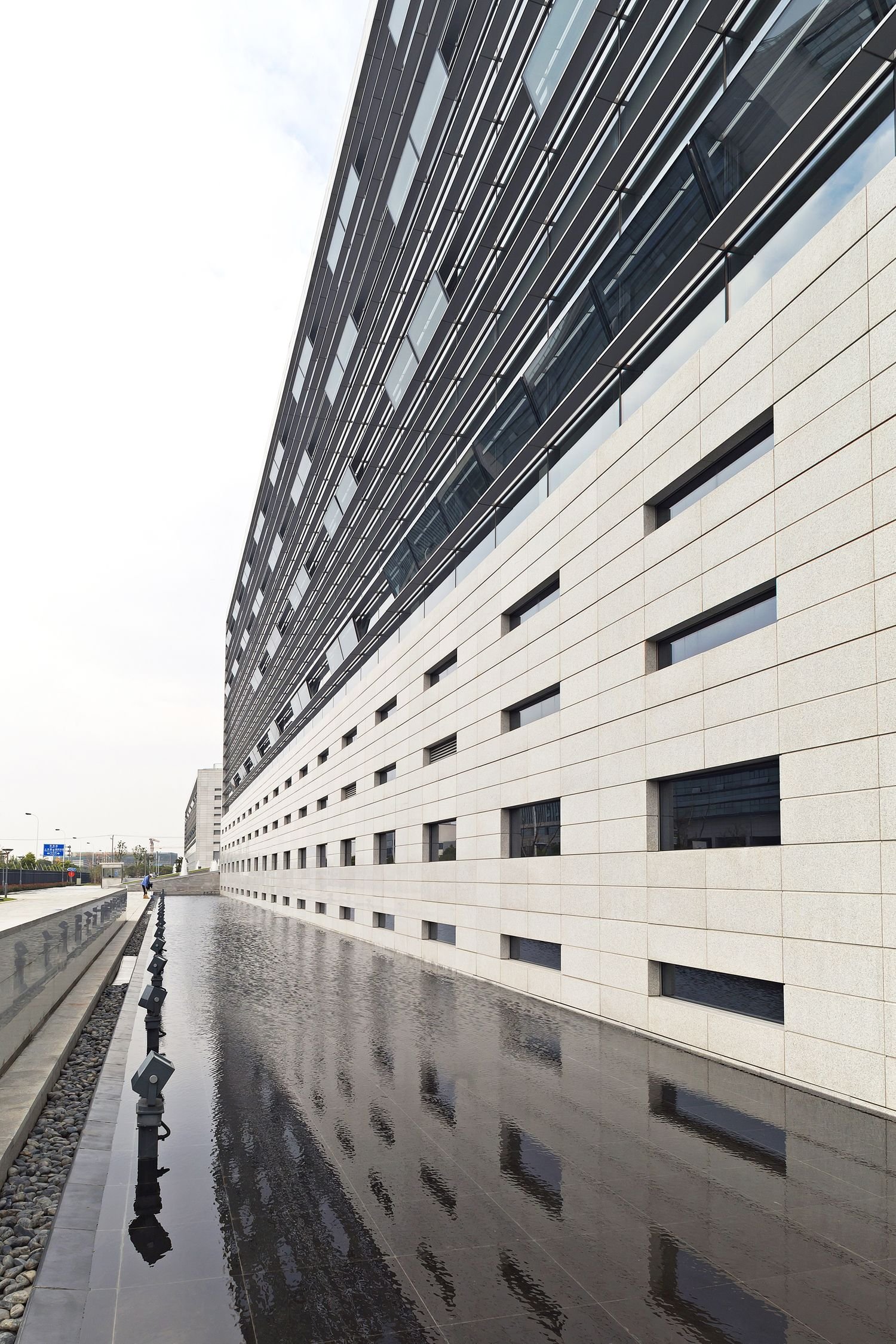 shanghai-banque-detail-yves-chan-you.jpg