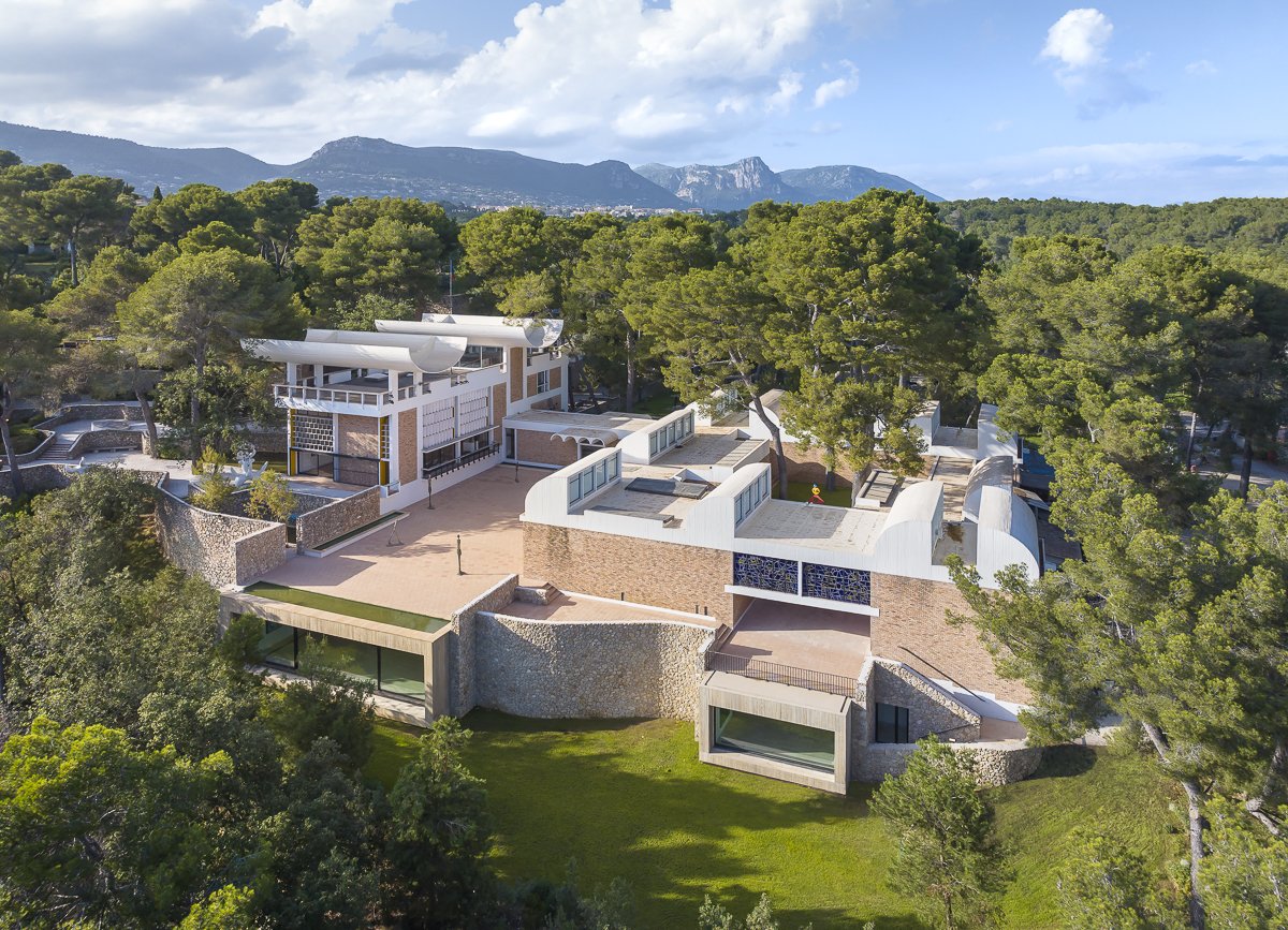 dascia-fondation-maeght-aerienne-extension-grazia.jpg