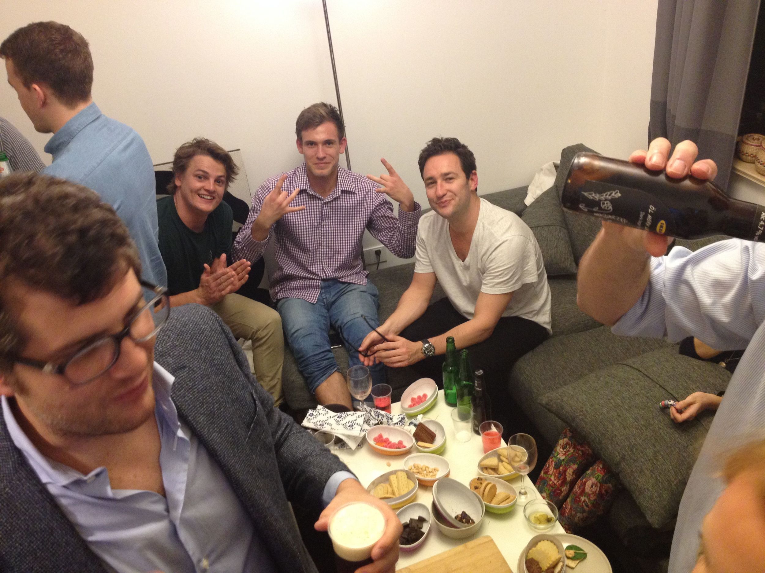 More Kiwis! And people from UK, Germany, Italy, Aussie, Scandinavia and China. Such an international crowd