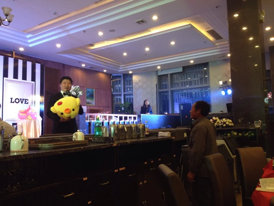 A big (angry?) bird for a lucky guest