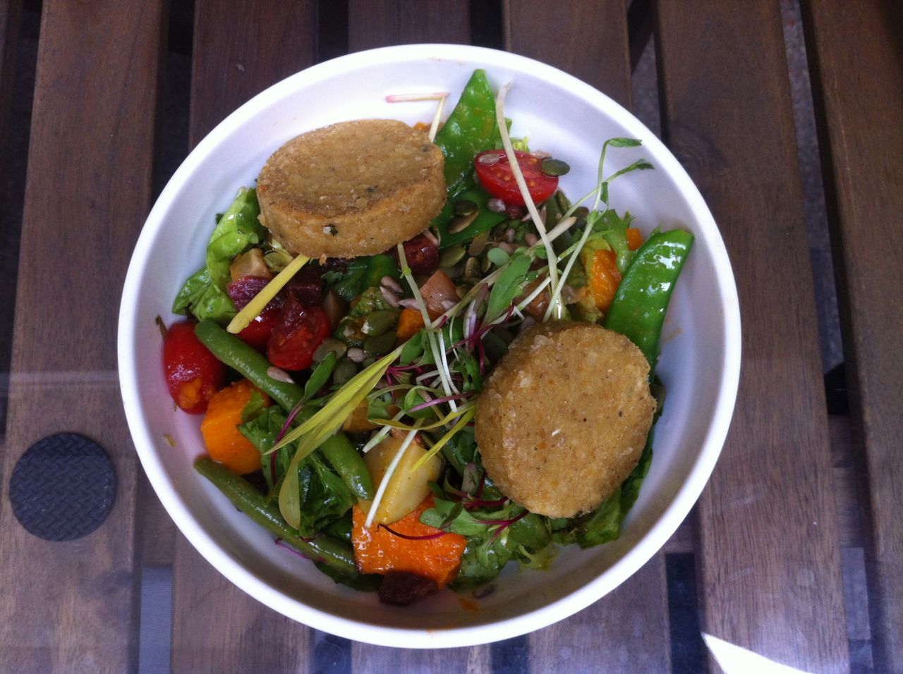 Jungle Salad with Falafel