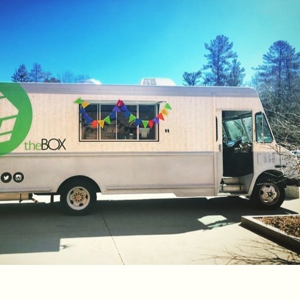theBOX is back!! The truck returns to Tuck Circle tomorrow and will now accept Tuck students’ DBA as payment!
Watch our Instagram story for daily menu updates...we hope you’re as pumped as we are for the first falafel of the season!
Hours: 11:30-2:30
Monday-Thursday @ Tuck Circle
Friday @ Silsby
#thebox #foodtruck #dartmouth #tuck #dartmouthcollege #hanover #falafel #spindrift