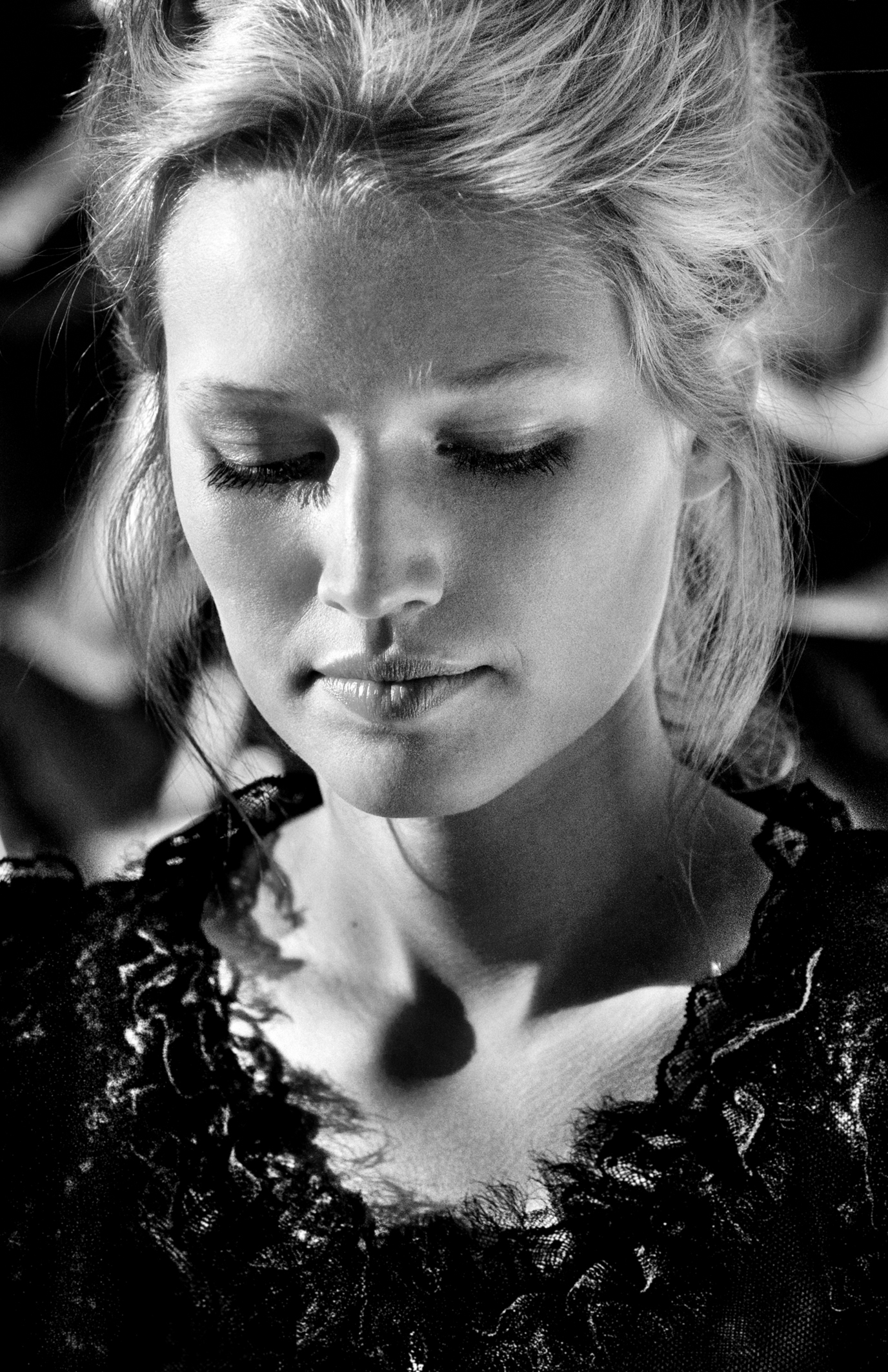 © Faces of Talent by Till Brönner, to be published by teNeues in September 2014, www.teneues.com. Toni Garrn, Photo © 2014 Till Brönner. All rights reserved.