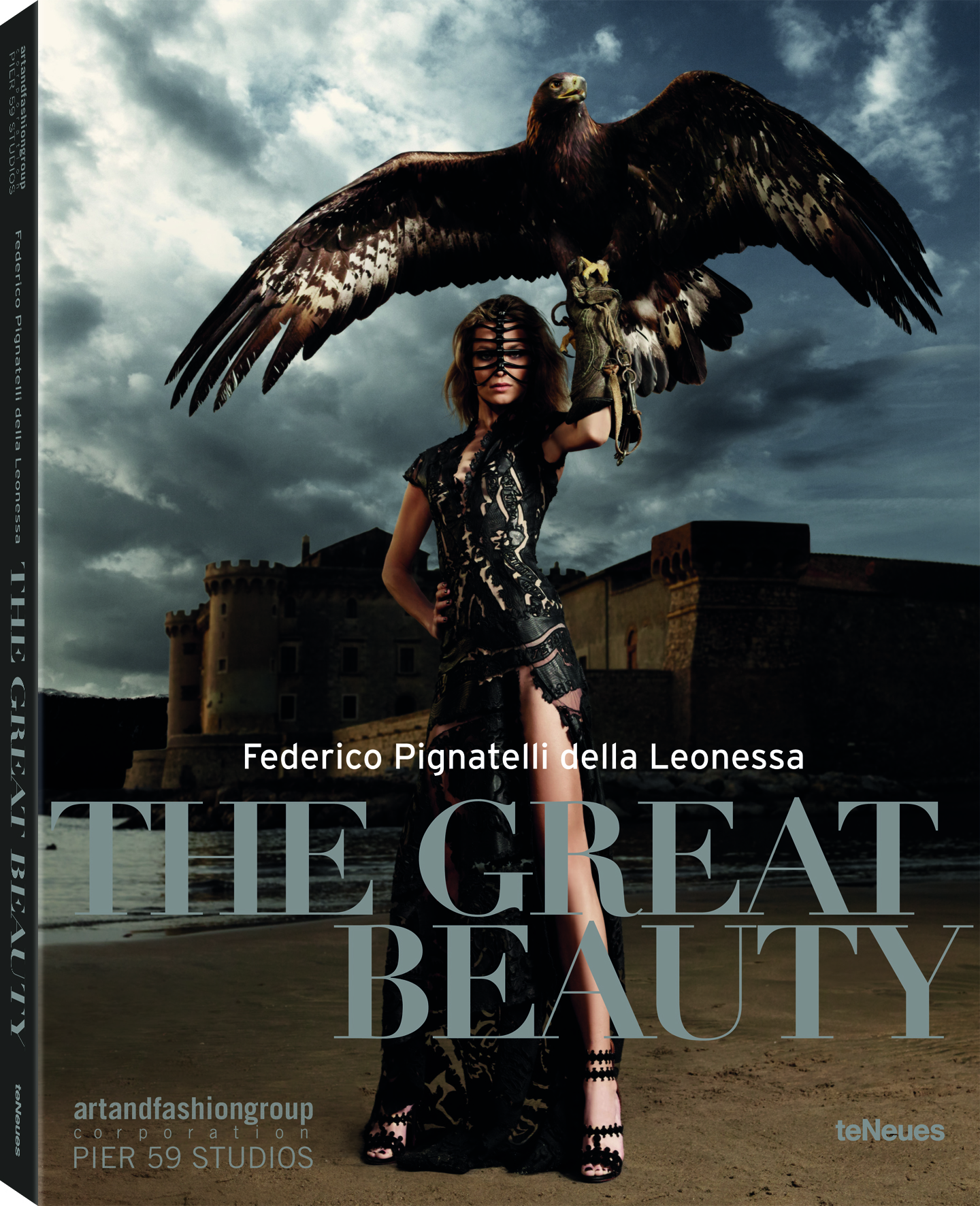 © The Great Beauty by Federico Pignatelli della Leonessa, to be published by teNeues in November 2015, € 49,90, www.teneues.com. Photo © 2015 Art and Fashion Group. All rights reserved. www.pier59studios.com, www.artandfashiongroup.com
