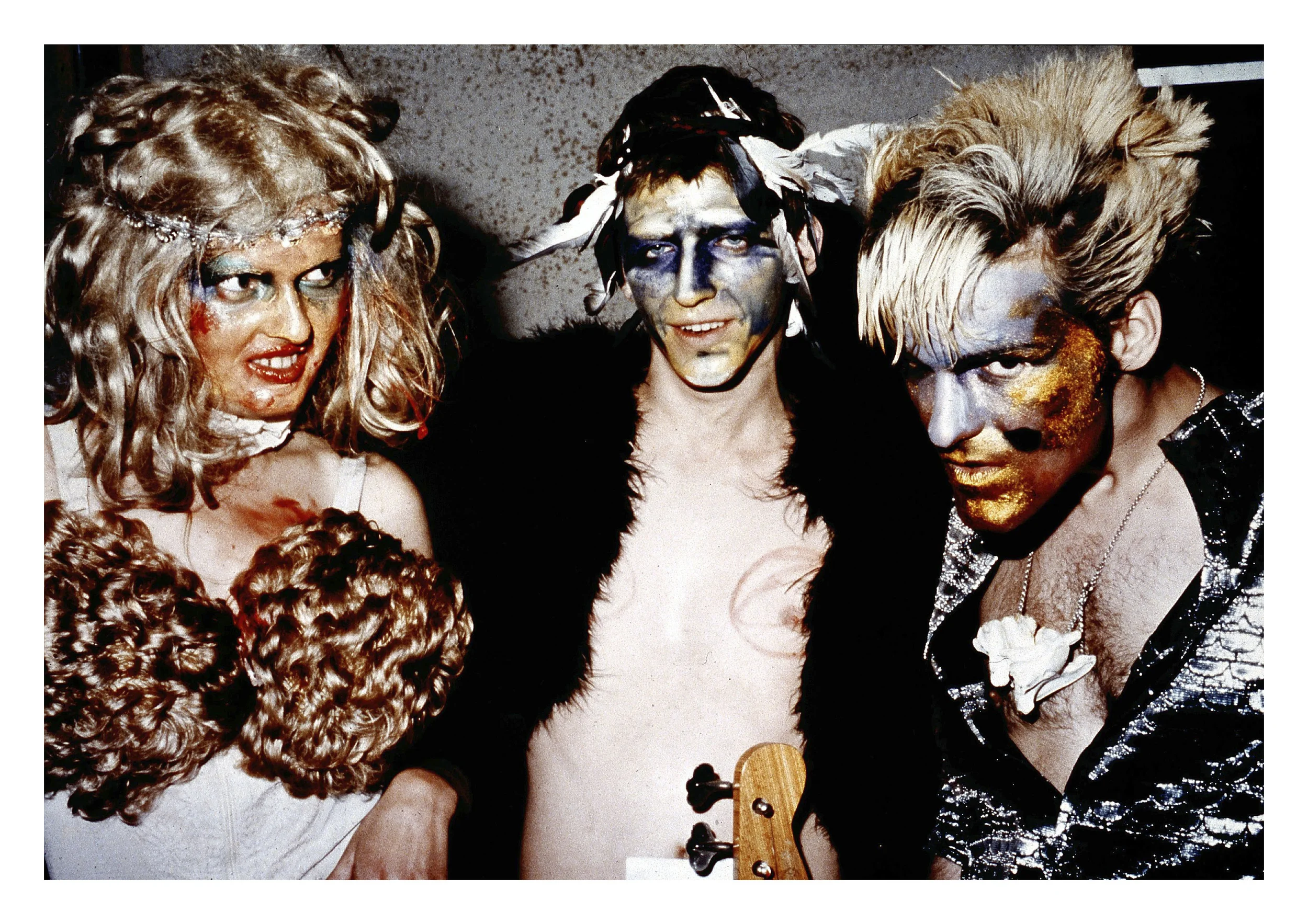 Die Tödliche Doris, Die Tödliche Doris in Form allegorischer Gestalten auf dem Festival Genialer Dilletanten, Westberlin, 1981, Foto: H. Blohm, Archiv: Die Tödliche Doris