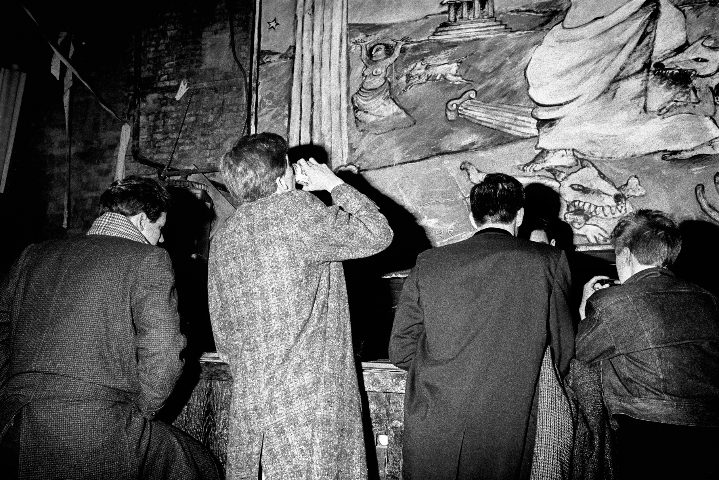 Ken Schles, Bar Scene, 1984 © Ken Schles