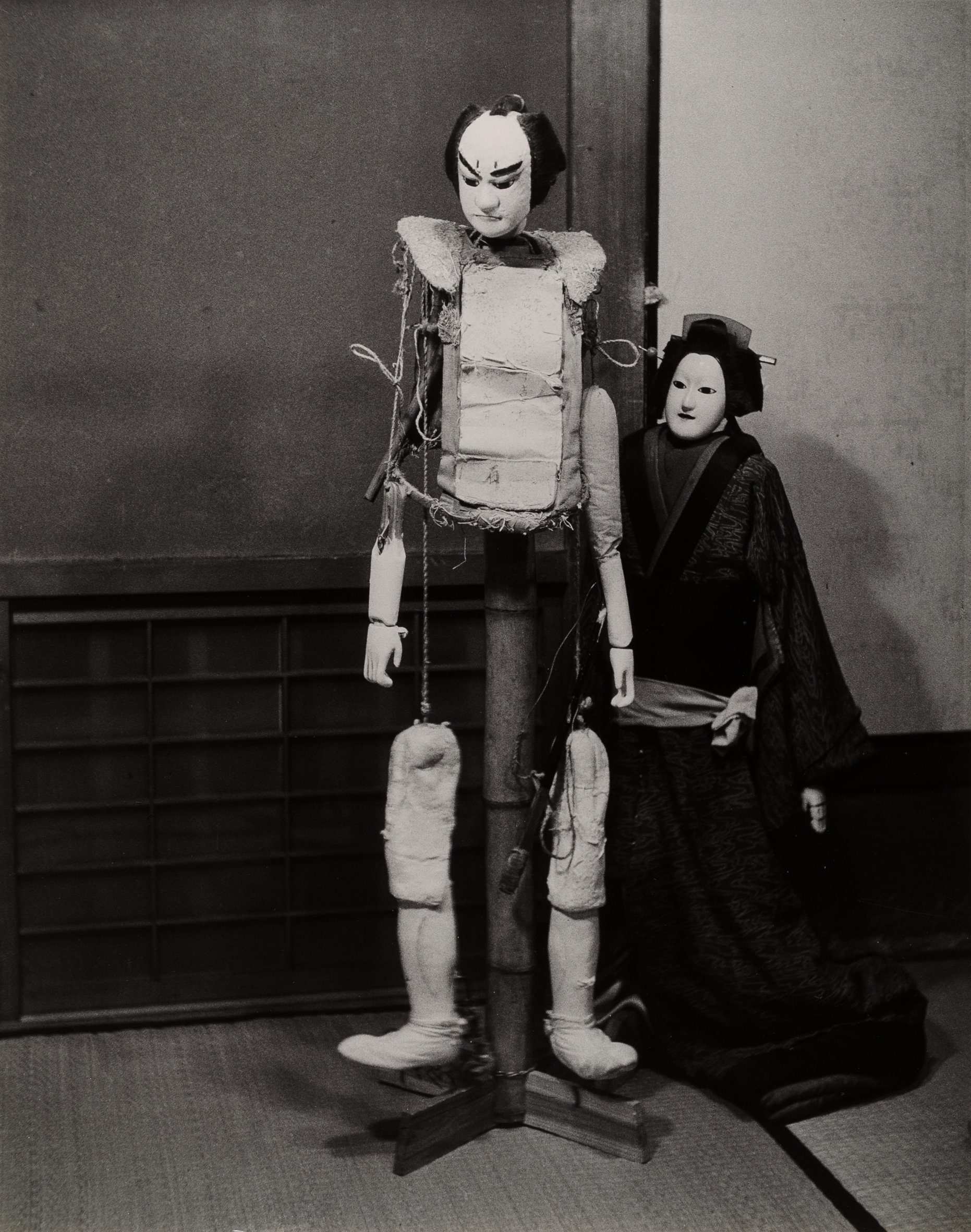 Irie Taikichi, Aus der Folge Bunraku Theater, Osaka, 1941, Silbergelatineabzug, 49,6 x 39,2 cm, © Irie Taikichi Memorial Museum