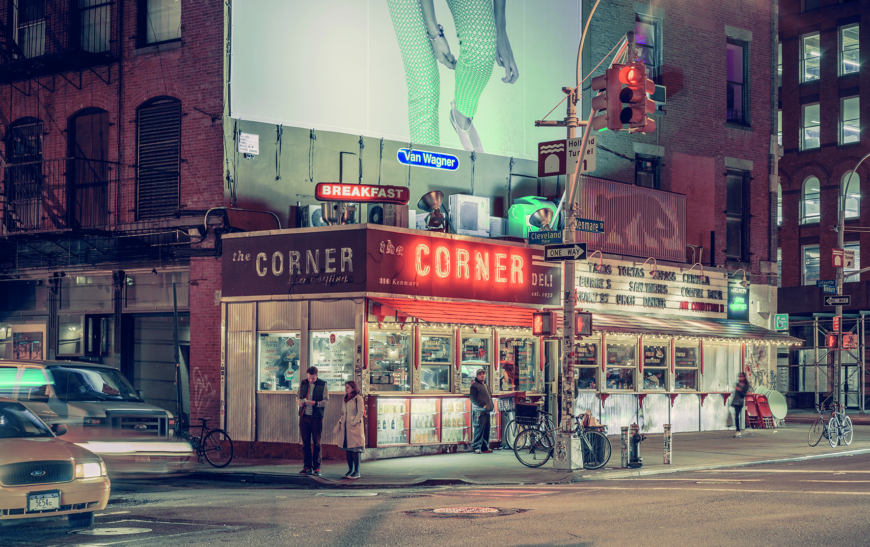 © Light On New City by Franck Bohbot, published by teNeues and YellowKorner, www.teneues.com, www.yellowkorner.com. The Corner Deli / La Esquina, Nolita, Manhattan, 2014, Photo © 2016 Franck Bohbot/INSTITUTE. All rights reserved. www.instituteartist.com