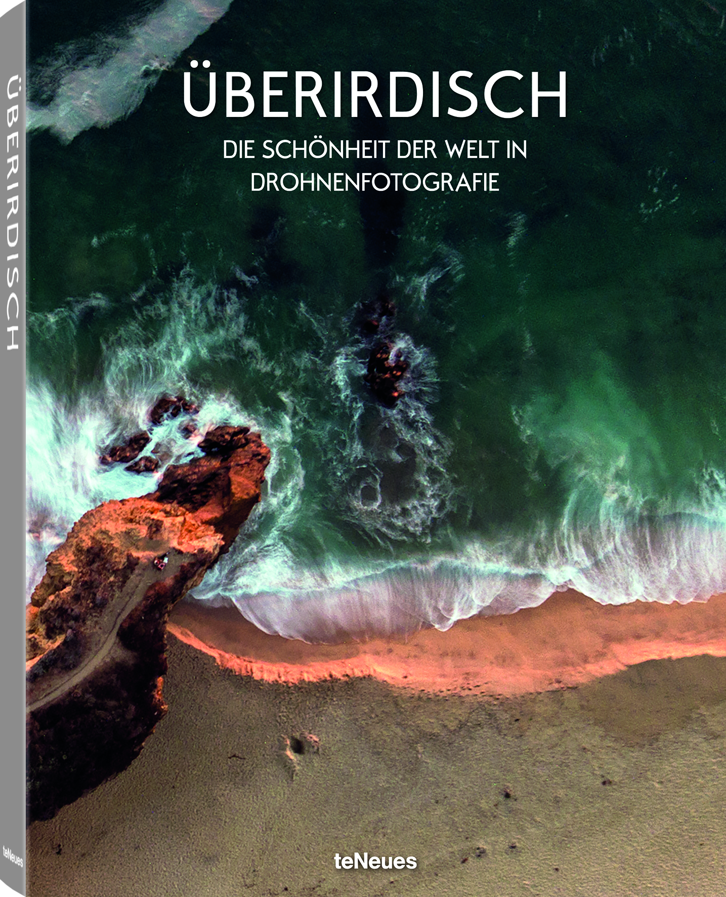 © Überirdisch - Die Schönheit der Welt in Drohnenfotografie, erschienenim September 2016 bei teNeues, € 59,90, www.teneues.com , Photo © Barry Blanchard, Ort: Panther Beach, Santa Cruz, Kalifornien, USA, Aufgenommen mit: DJI Inspire 1 Pro , © 2016 DJI. All rights reserved. www.dji.com